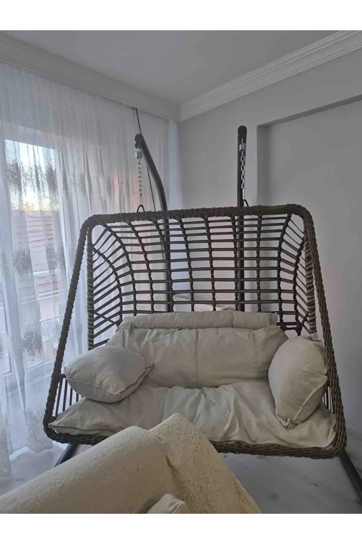 Salyan Elma Tasarım Rattan İki Kişilik Bahçe &amp; Balkon Salıncağı – Minderli, Dayanıklı Metal Gövd - fursimo Görsel 5