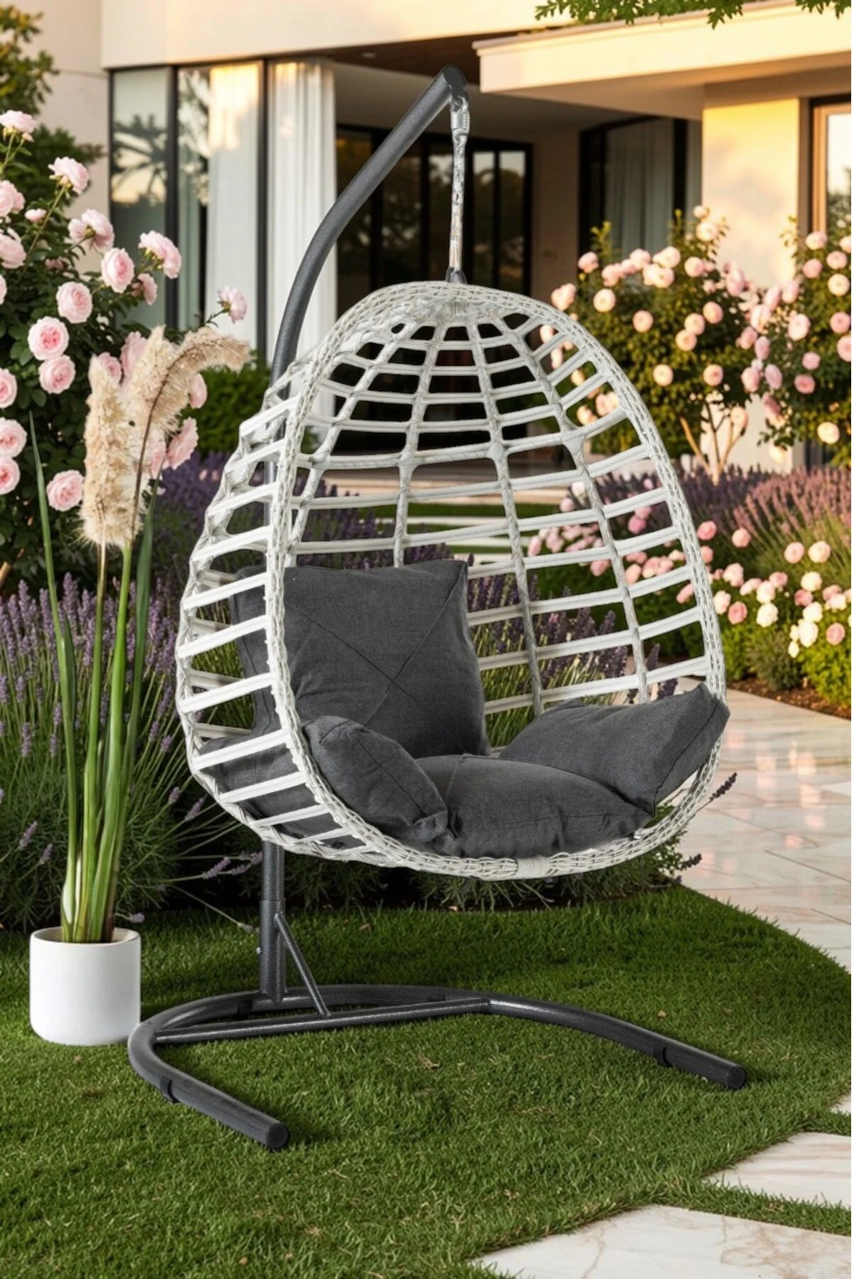 Salyan Rattan Tek Kişilik Bahçe &amp; Balkon Salıncağı – Minderli, Dayanıklı Metal Gövde