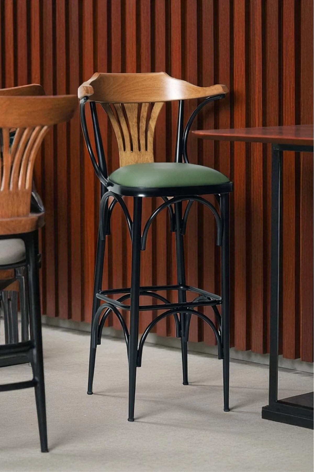 Denge Serisi 1 Adet 75 Cm Yeşil Ada Mutfak Bar Sandalyesi Suni Deri Siyah Metal Ayaklı - fursimo Görsel 2
