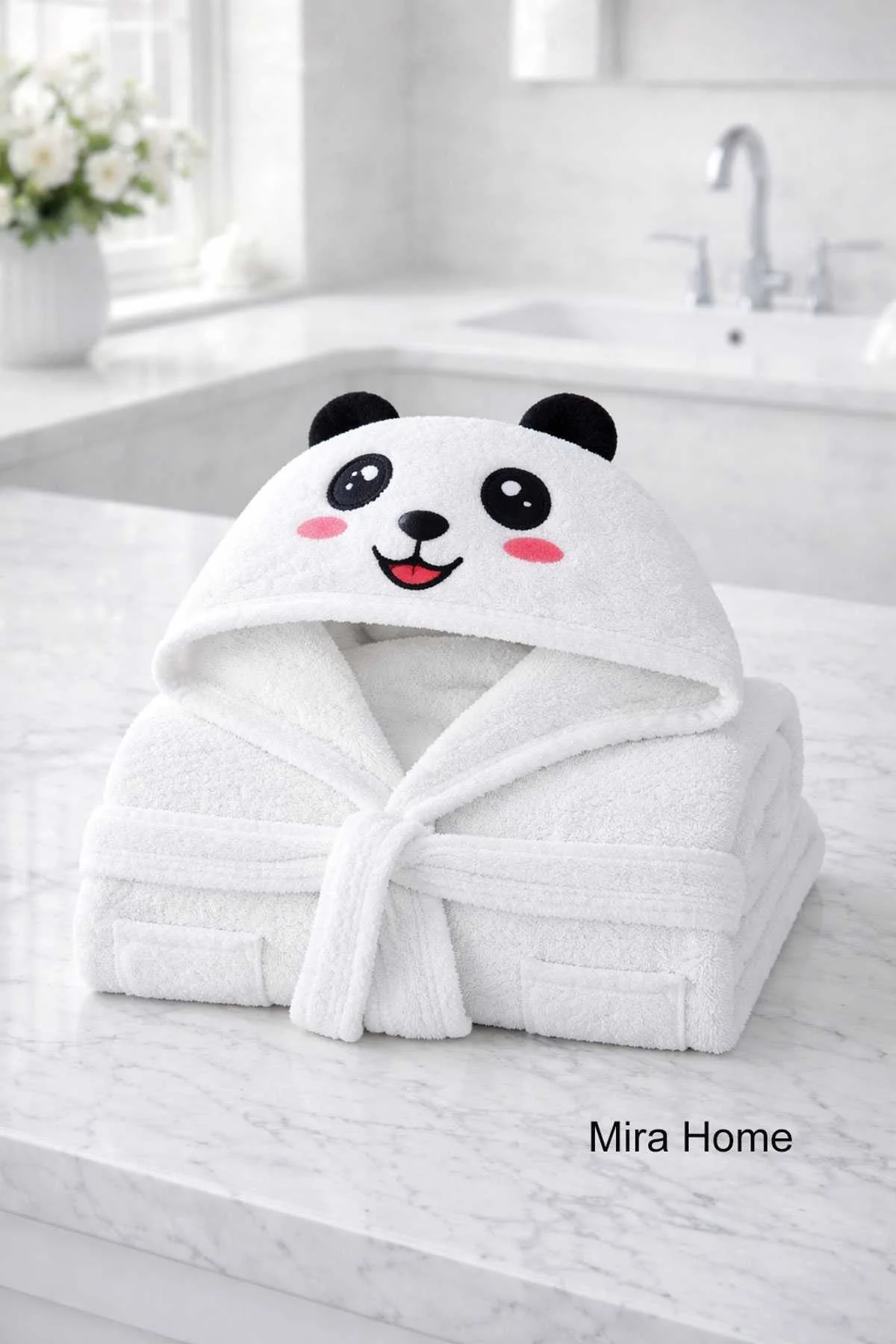 Sevimli Panda Nakışlı Beyaz Pamuklu Kapşonlu Çocuk Bornozu - Mira Home Görsel 2