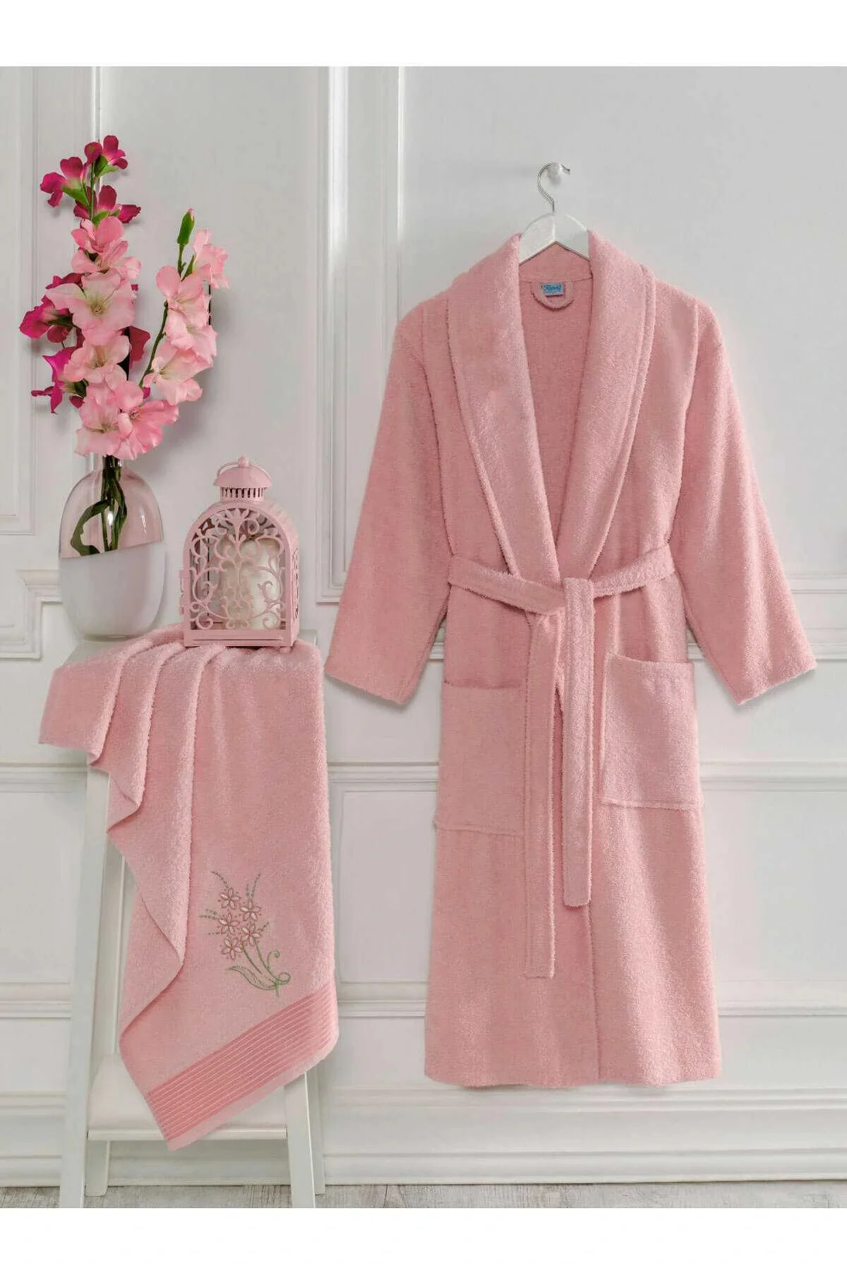 Kadın Havlulu Banyo Bornoz Takımı %100 Pamuklu Pembe