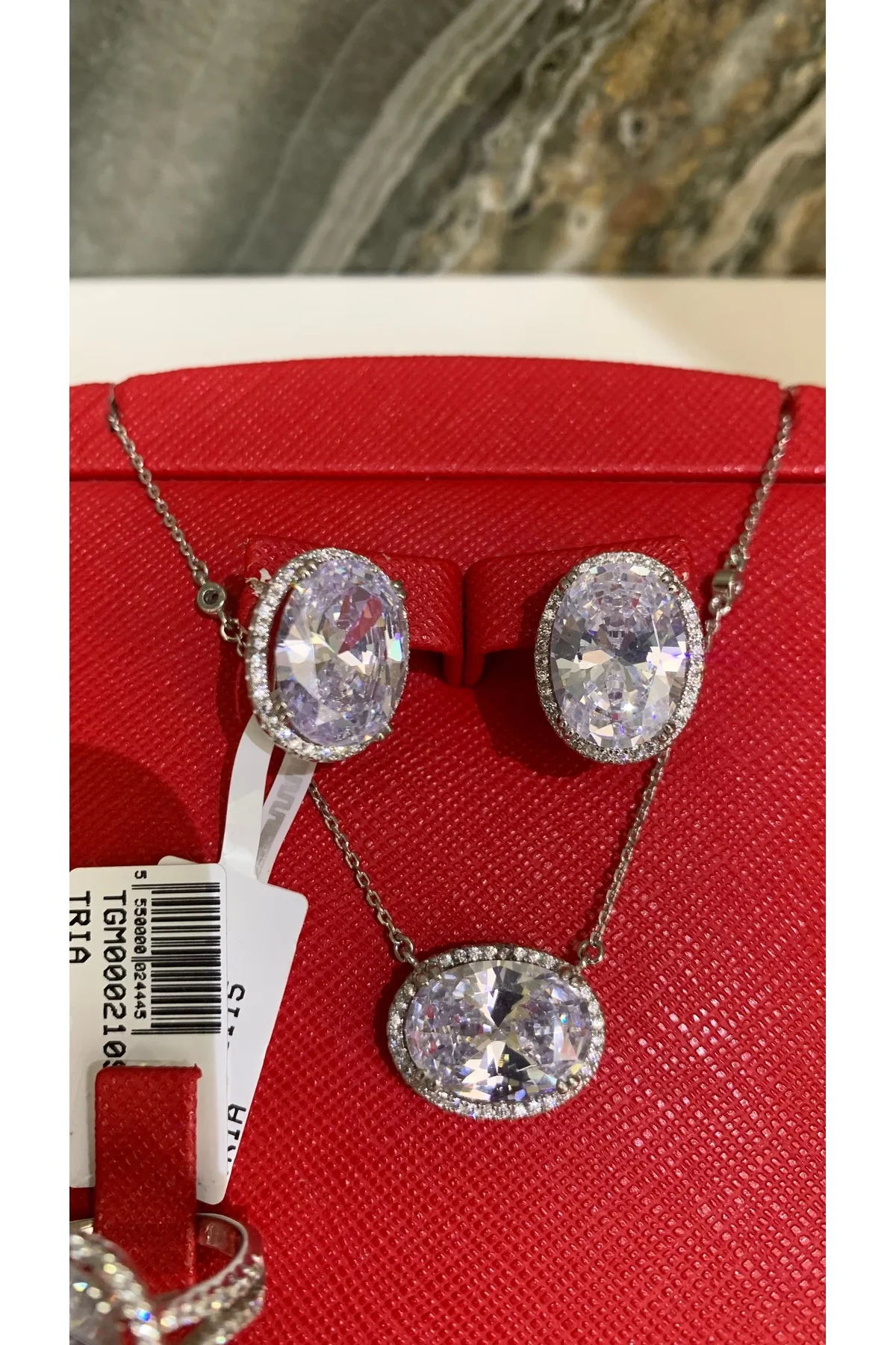 Oval Kesim Zirkon Taşlı 925 Ayar Gümüş Göz Alıcı 3'lü Set (Yüzük, Küpe, Kolye) - Işıltılı Tasarım - TRİA SİLVER Görsel 4