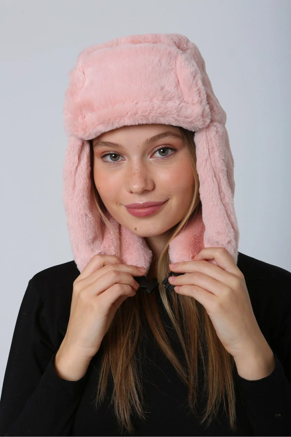 Pembe Peluş Kulaklık Bere - Yumuşak Tüylü Doku Ile Soğuk Hava Için Rahat Şapka Bere1127 - Luminos Butik Görsel 5