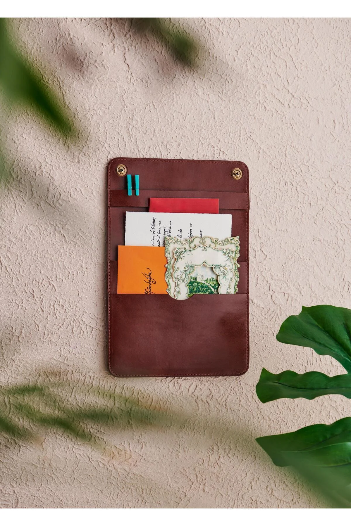 Deri duvar aksesuarı ve Depolama alanı - gardin leather Görsel 3