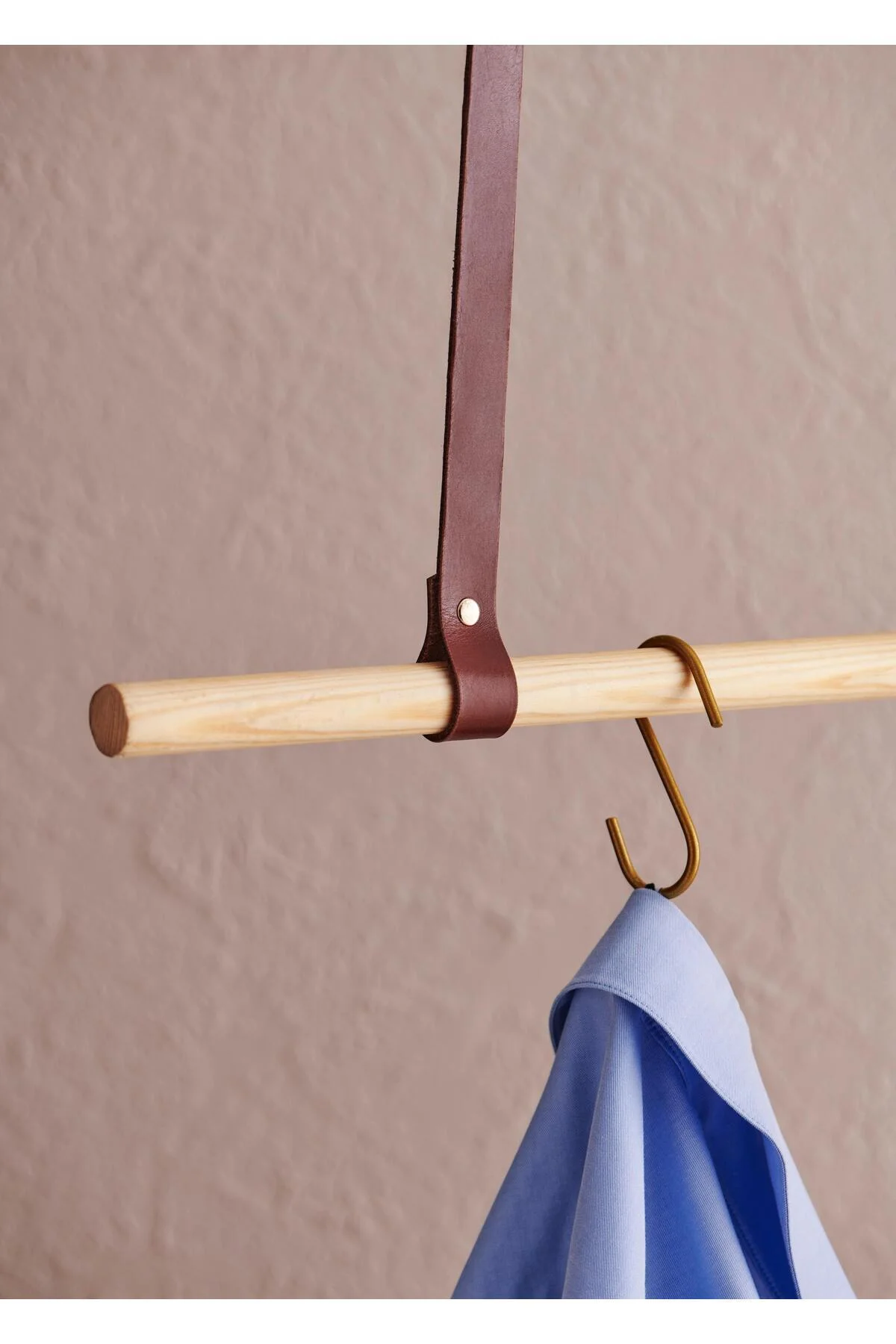Gerçek deri elbise askılık - gardin leather Görsel 4
