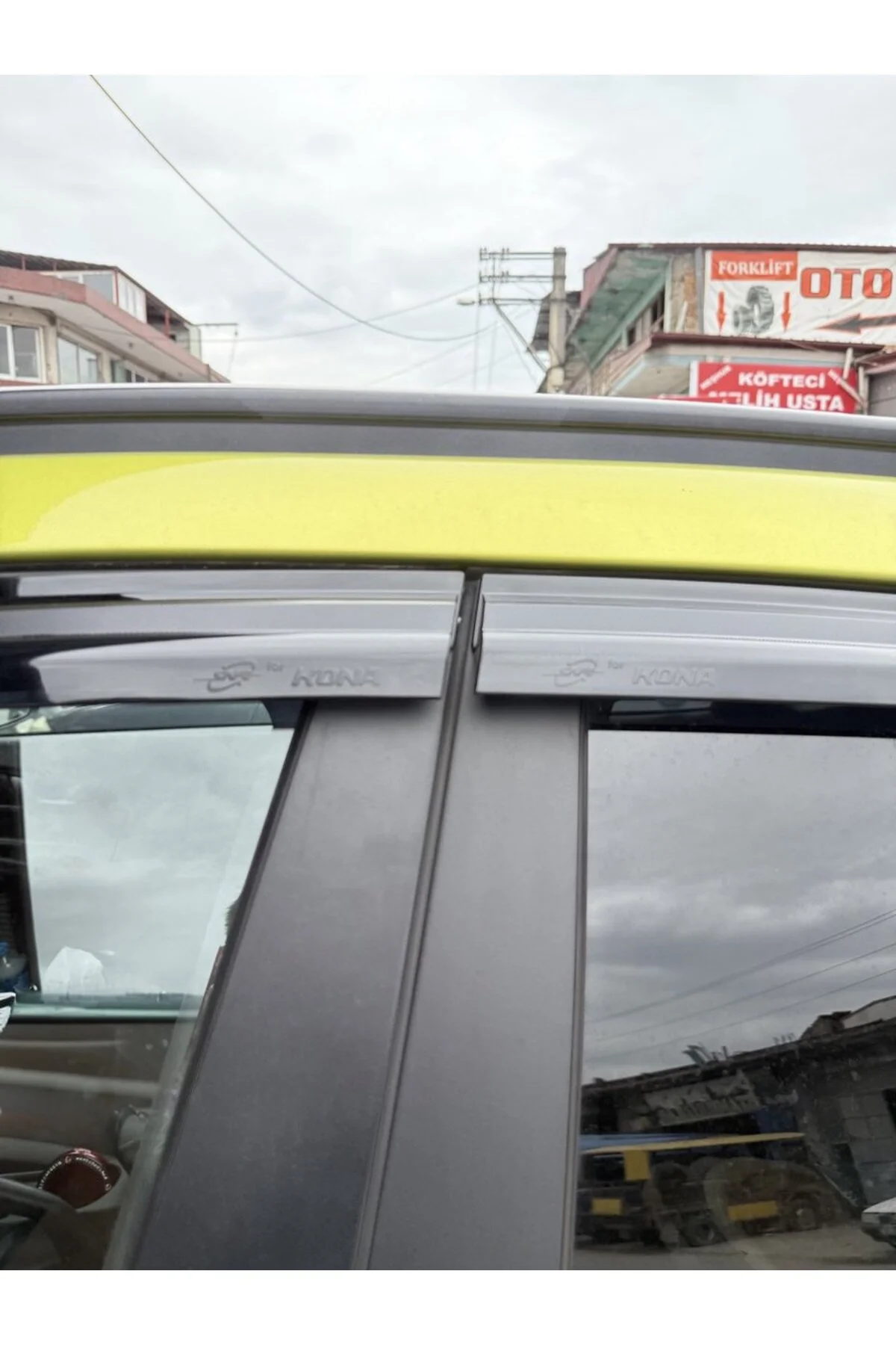 Hyundai Kona 2018-2023 Arası Cam Rüzgarlık OEM (Made in Korea) - OTOCİRİT Görsel 3