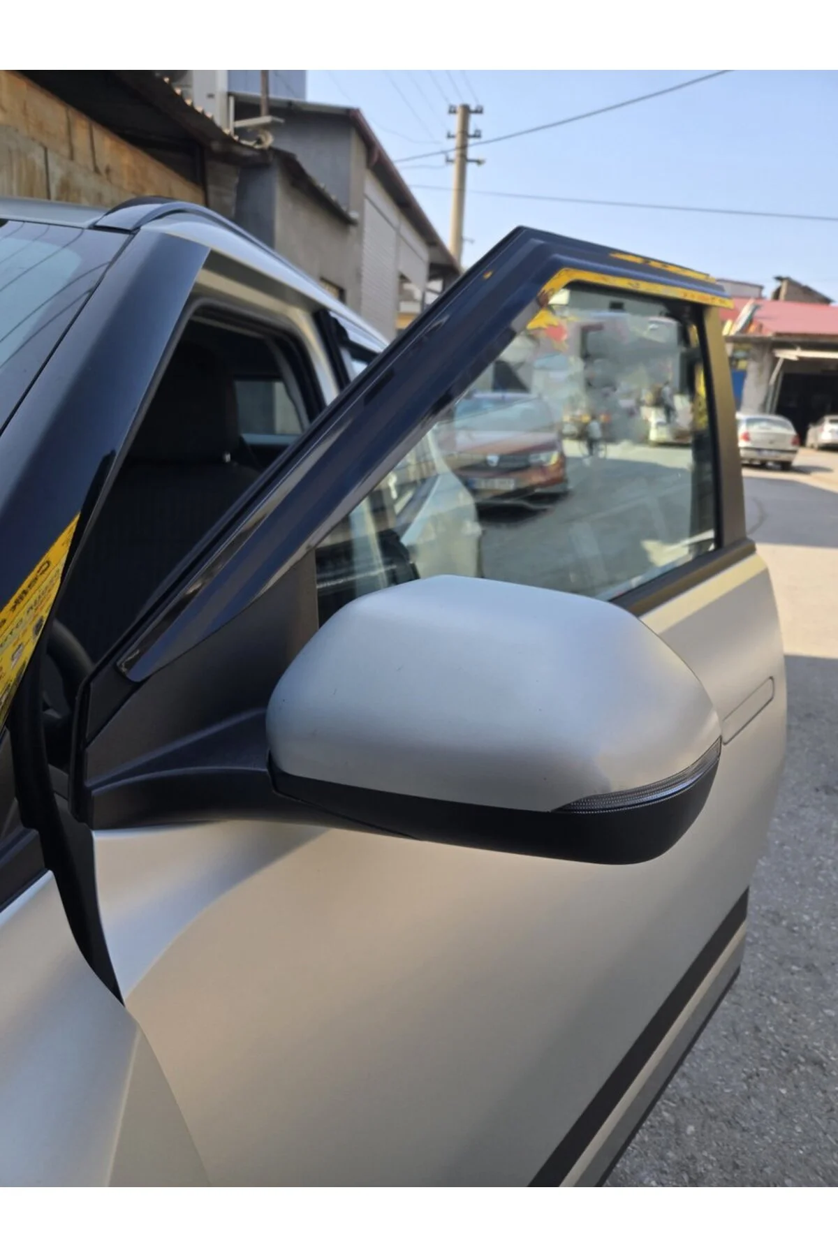 Kia EV3 2024 ve Sonrası Cam Rüzgarlık OEM (Made in Korea) - OTOCİRİT Görsel 4