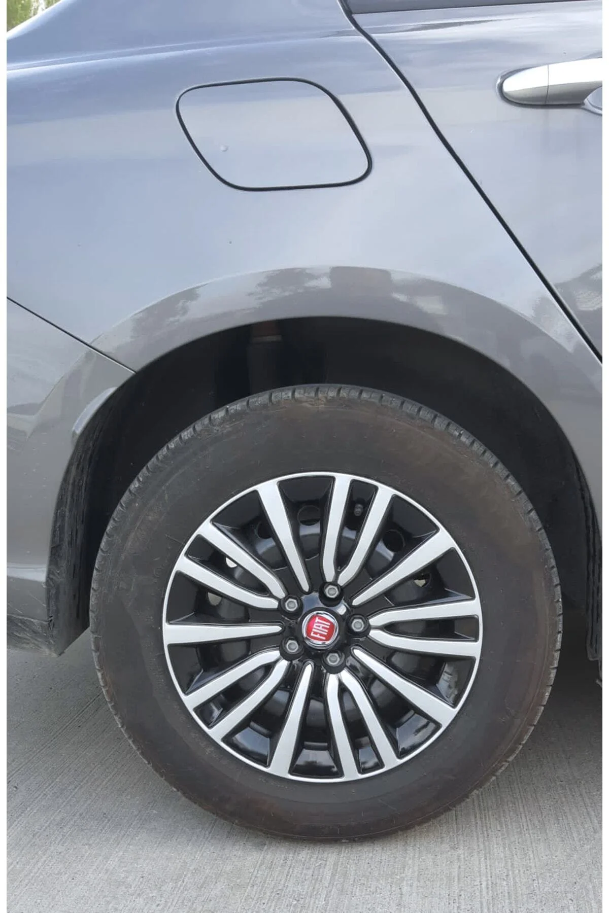 Jant Kapağı Siyah-gri Kırılmaz 15" Egea 5 Bijon Model (amblem Hediyeli) (1 Adet) - OTOCİRİT Görsel 3