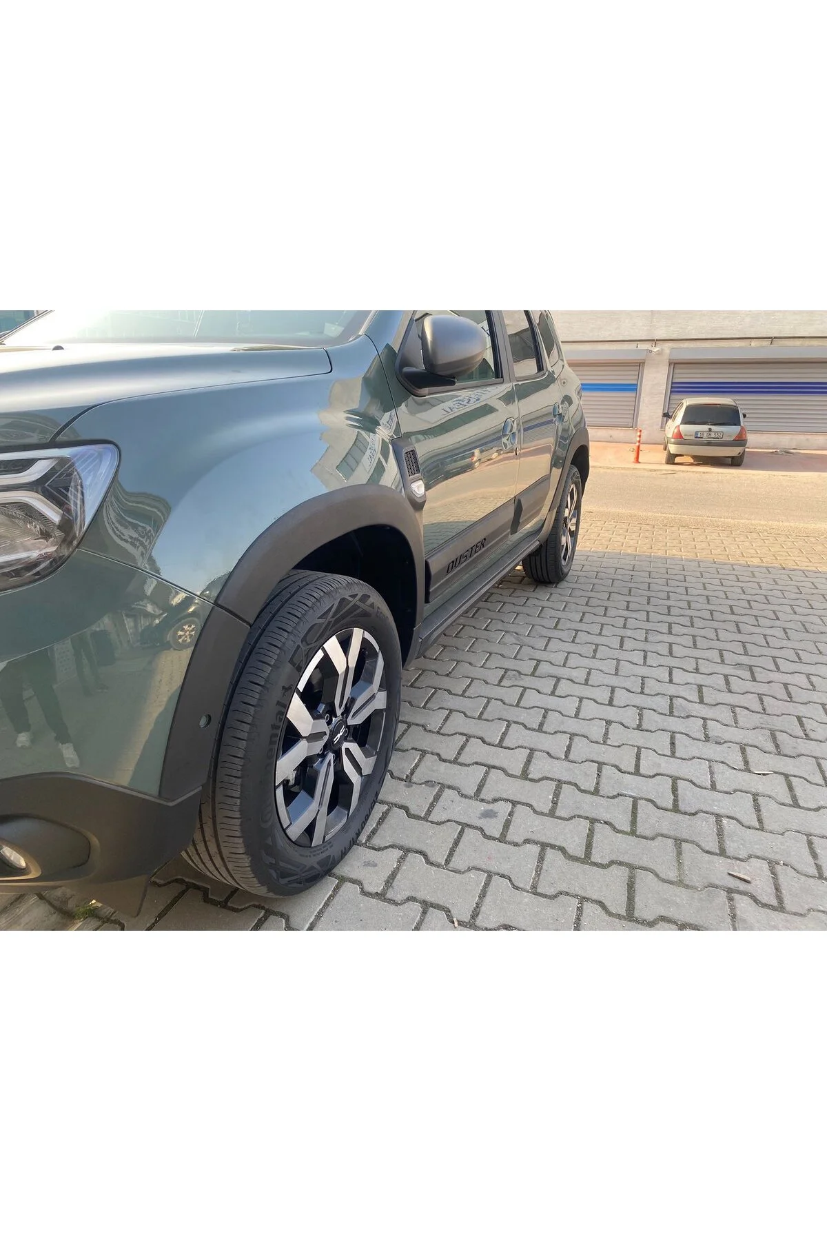 Dacia Duster 2018 ve Üzeri Kapı ve Çamurluk Koruma Premium Dodik Seti 12 Parça - FERROUS Görsel 4