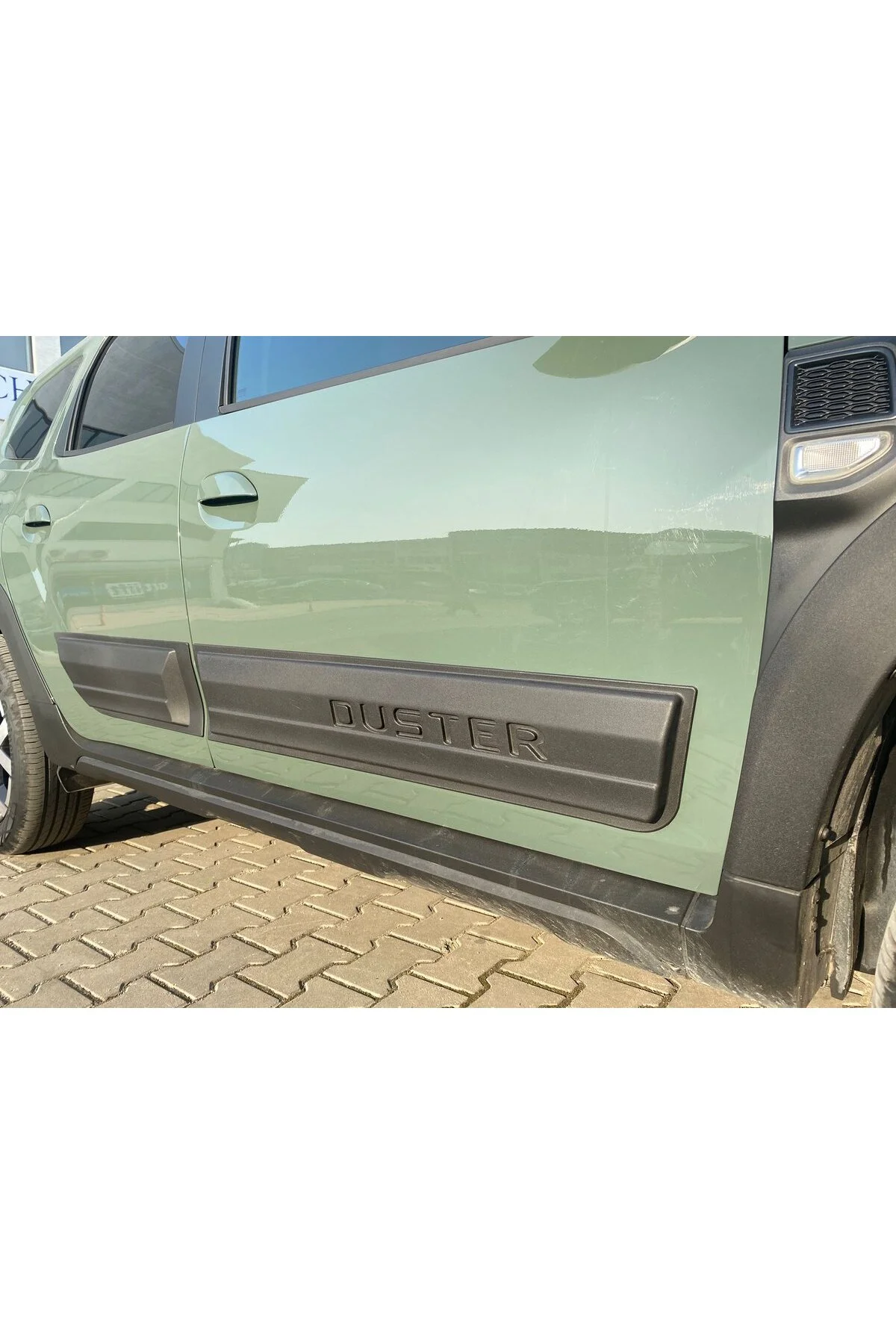 Dacia Duster 2018 ve Üzeri Kapı ve Çamurluk Koruma Premium Dodik Seti 12 Parça - FERROUS Görsel 6