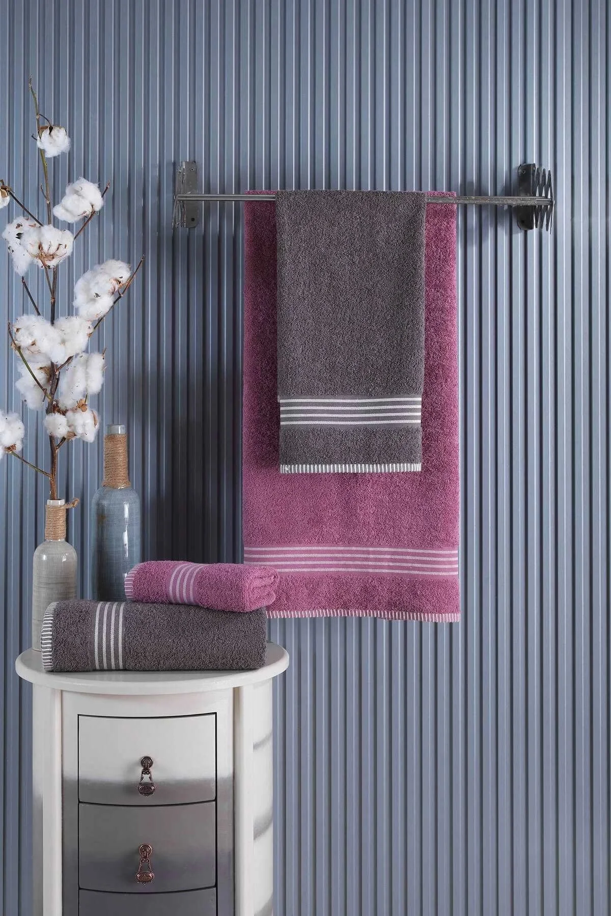4 lü Kadın Erkek Banyo Havlusu Takımı Oscar Mürdüm Antasit - Mira Home Görsel 2