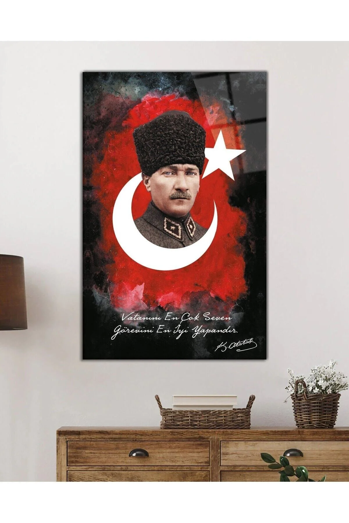 Vatanını En Çok Seven Görevini En İyi Yapandır Atatürk Türk Bayrağı Cam Tablo, Ev Ofis Duvar Dekoru - TRYNMAKE Görsel 2