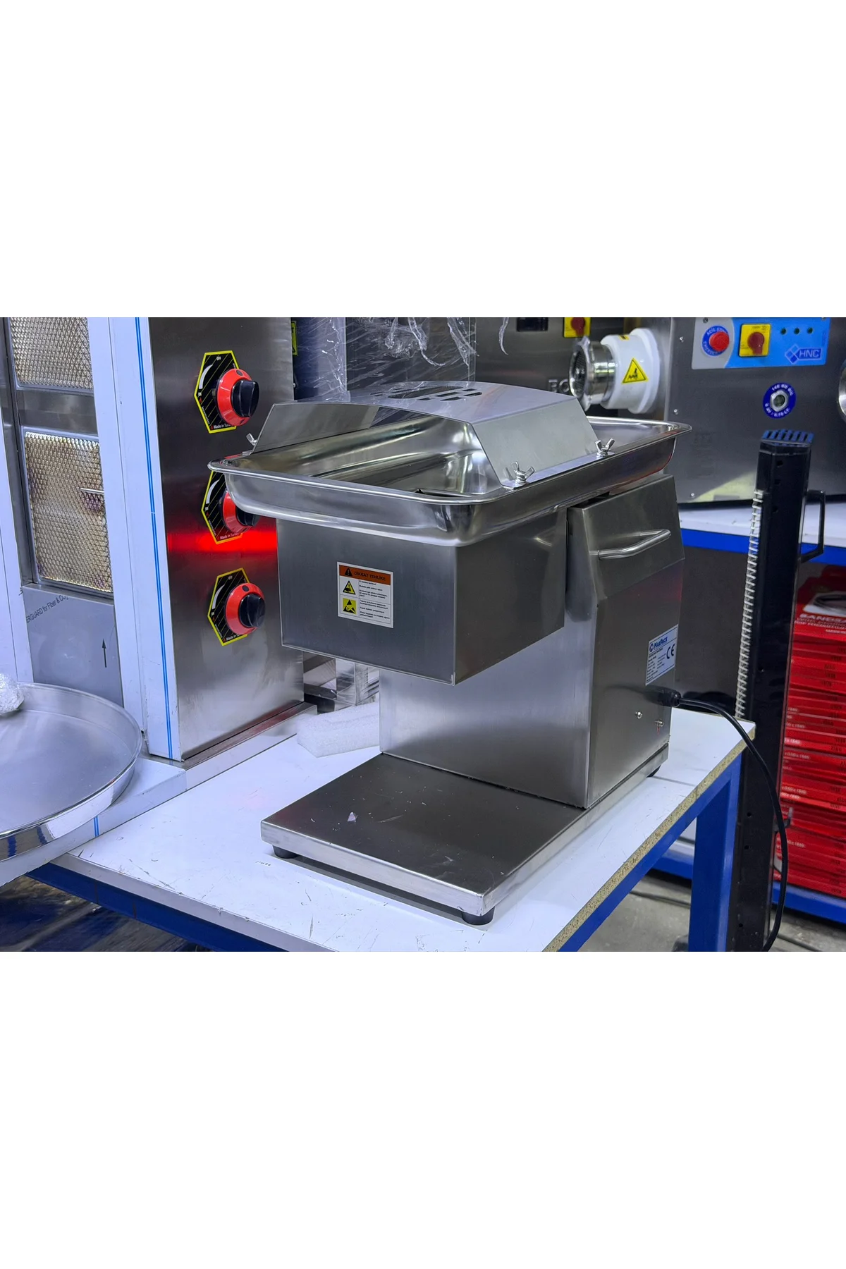 Makpack Kuşbaşı Eti Julyen Et Doğrama Makinesi 10 Mm 220 V AKHR-80100