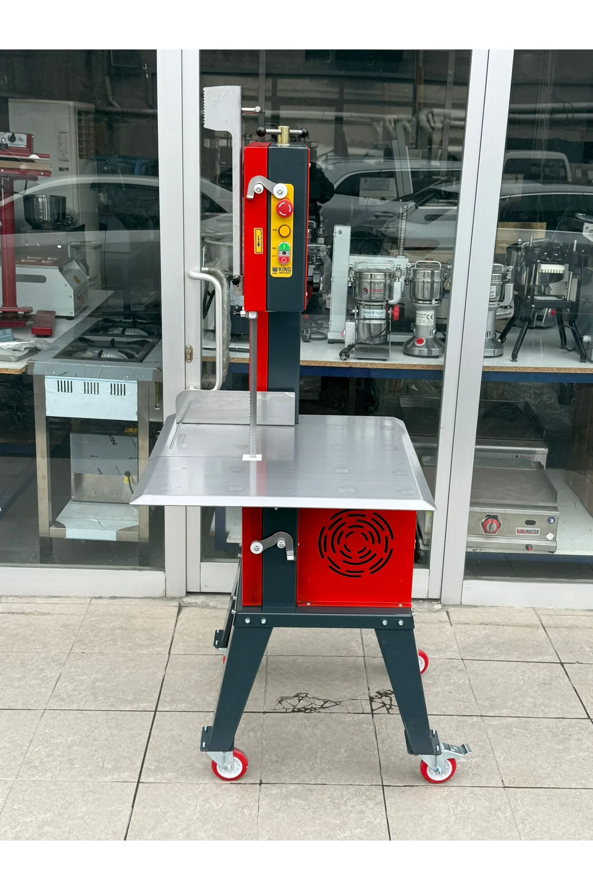 King Mezbaha Tipi Büyükbaş Hayvan Kemik Kesme Makinası 3 Beygir 2,2 Kw - king Görsel 3