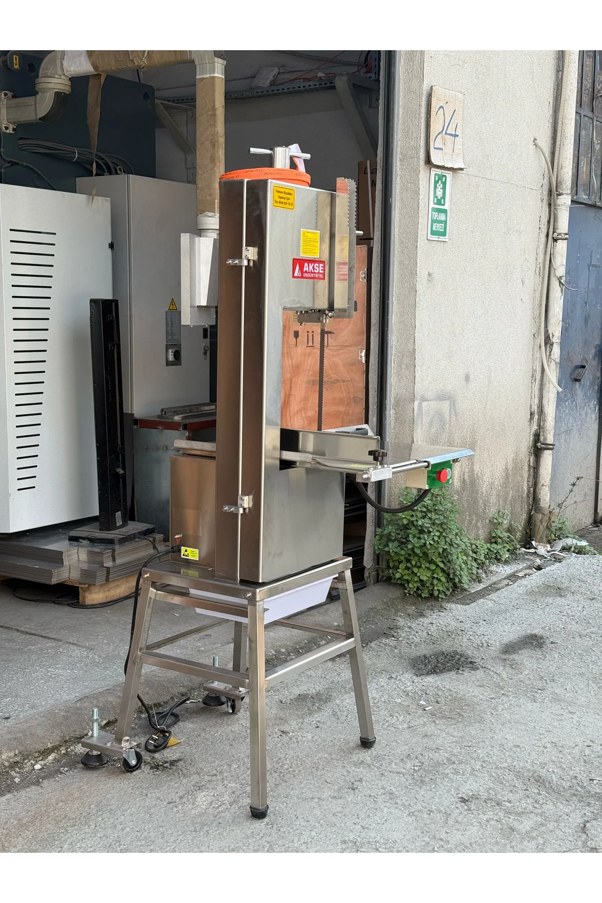 Akse Kemik Kesme Makinesi Mezbaha Tipi 2,2 Kw 3 Beygir - akse-endustriyel Görsel 3