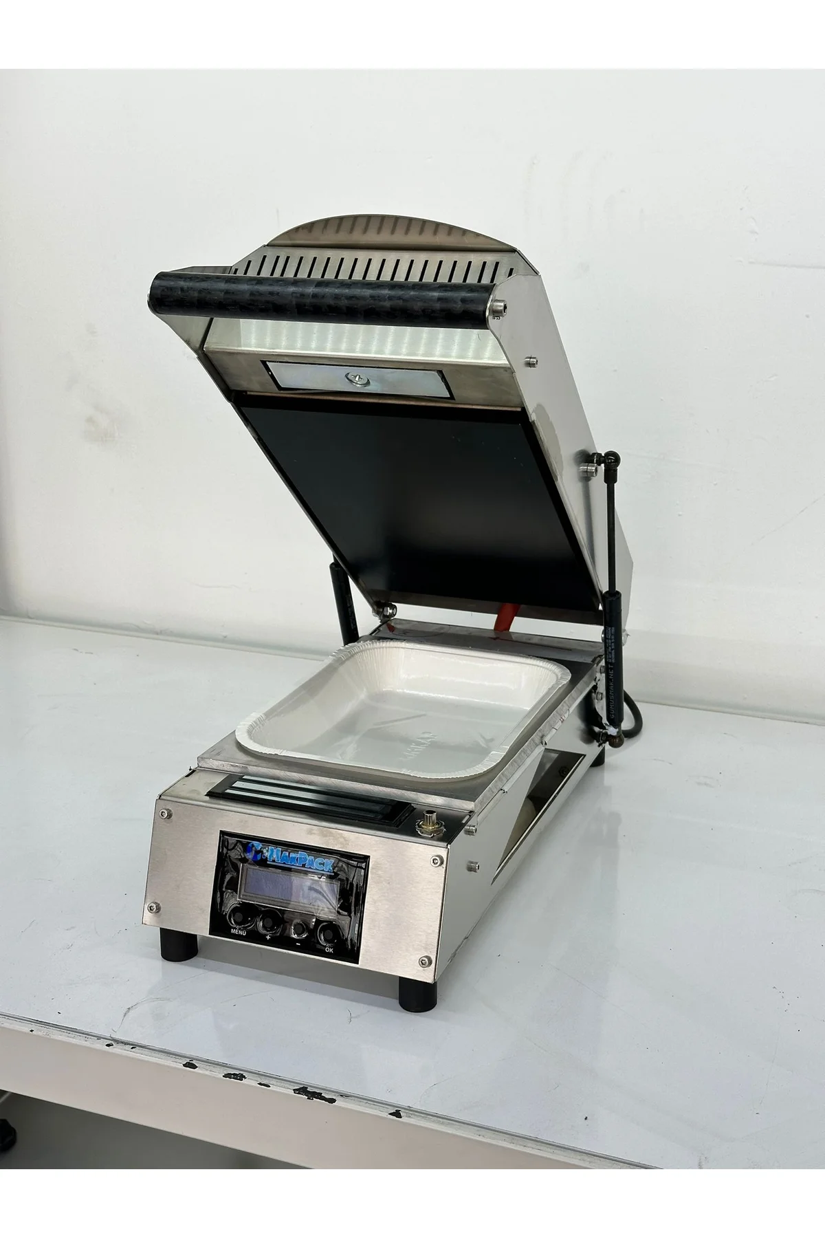 Makpack Karton Tabak Paketleme Makinesi Mıknatıslı Otomatik AKS-01 - makpack Görsel 2