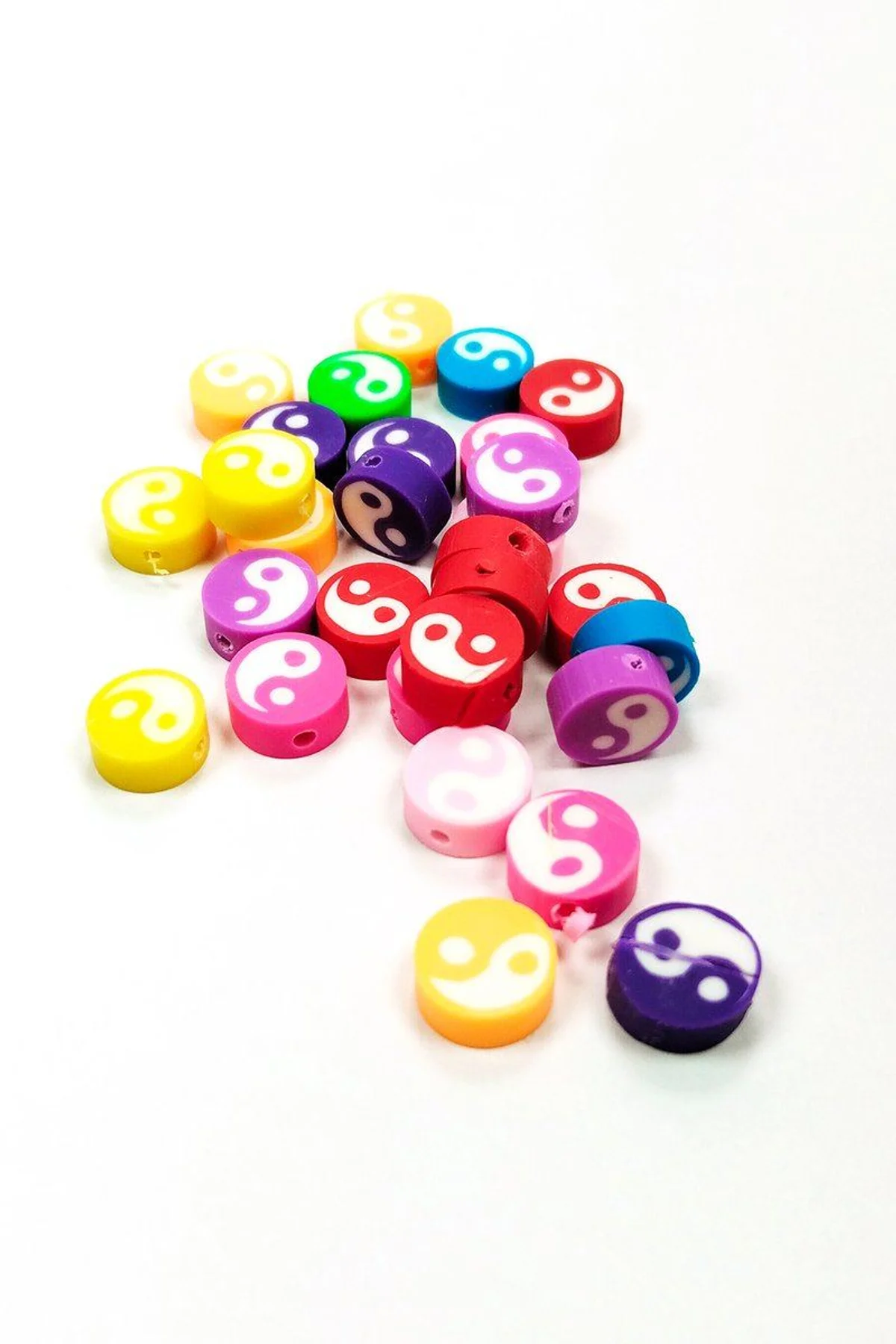 90 Adet 10 mm Polimer Kil Fimo Boncuk Takı Bileklik + 5 Metre Lastikli Misina Hediye - Renkli Yin Ya - Just Cheap Store Görsel 5