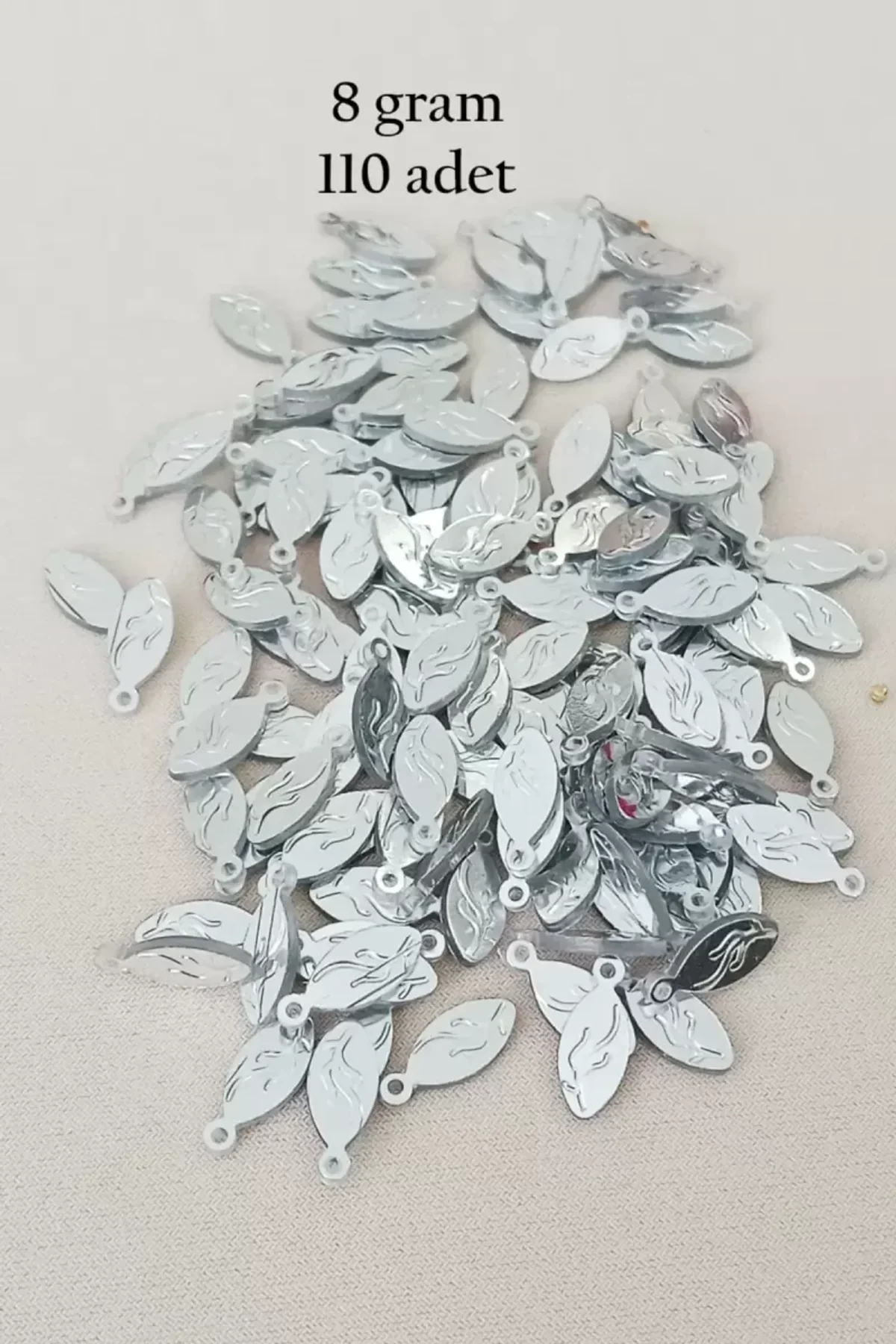Oya Abiye Bileklik Kolye Pleksi Metalik Plastik Pul Gümüş Renk 8 gram 110 adet - BNC515