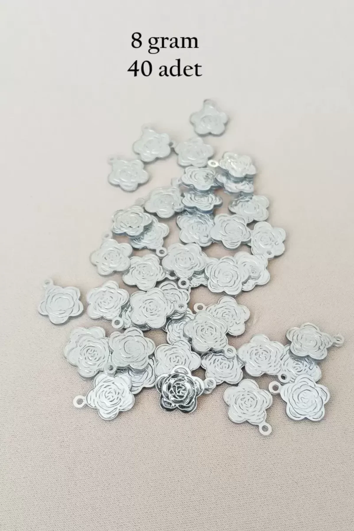 Oya Abiye Bileklik Kolye Pleksi Metalik Plastik Pul Gümüş Renk 8 gram 40 adet - BNC524