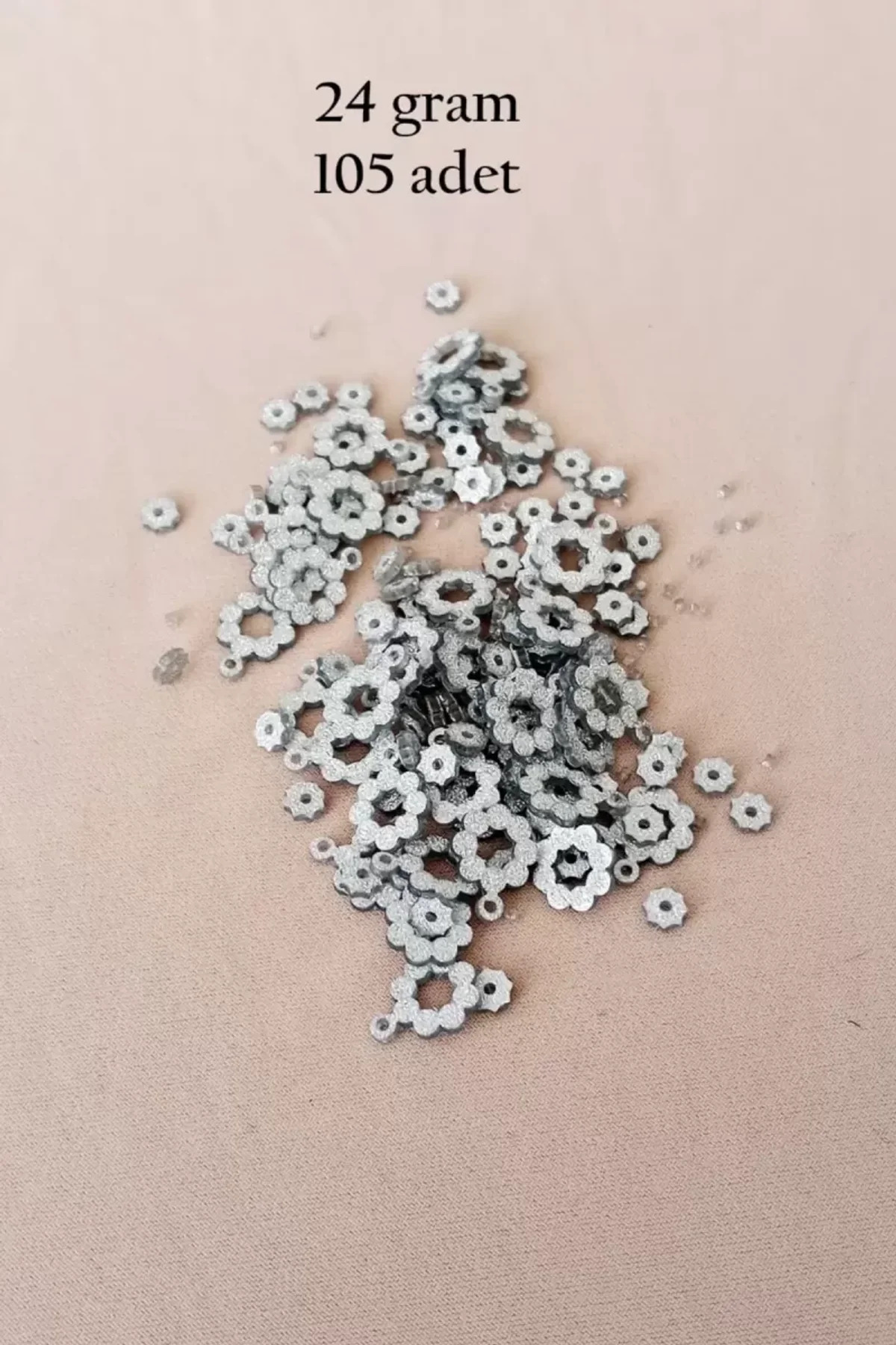 Oya Abiye Bileklik Kolye Pleksi Metalik Plastik Pul Gümüş Renk 24 gram 105 adet - BNC561