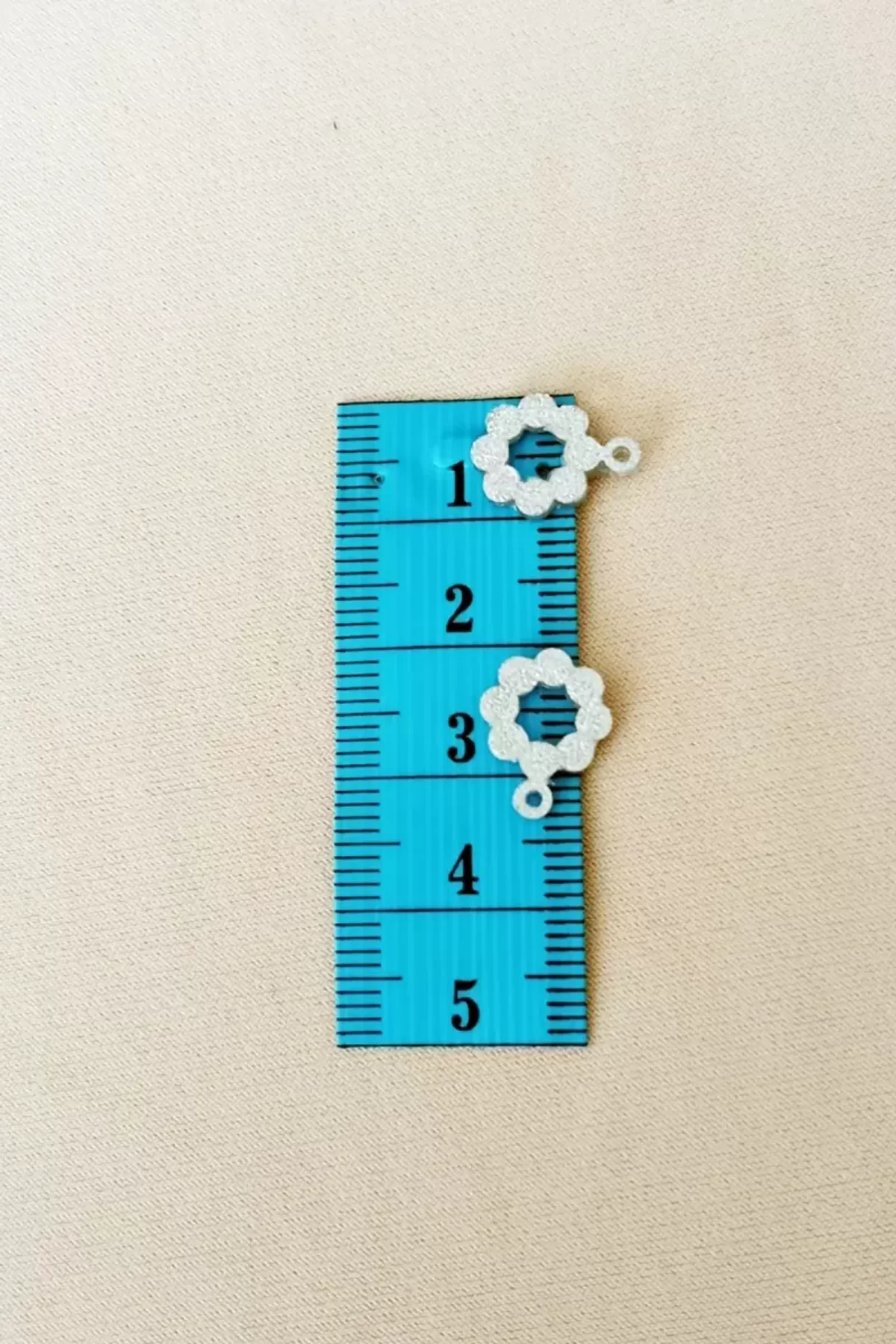 Oya Abiye Bileklik Kolye Pleksi Metalik Plastik Pul Gümüş Renk 24 gram 105 adet - BNC561 - Just Cheap Store Görsel 2