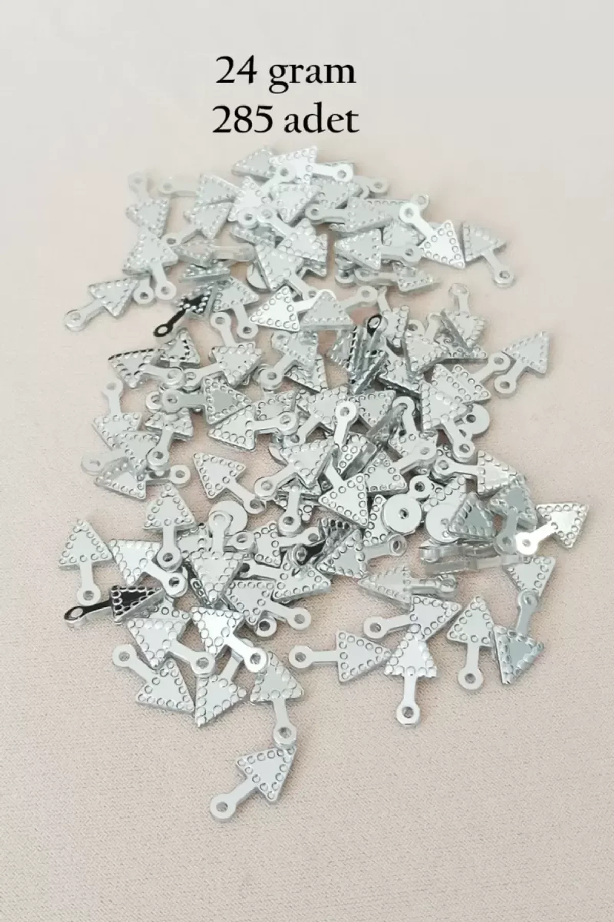 Oya Abiye Bileklik Kolye Pleksi Metalik Plastik Pul Gümüş Renk 24 gram 285 adet - BNC565