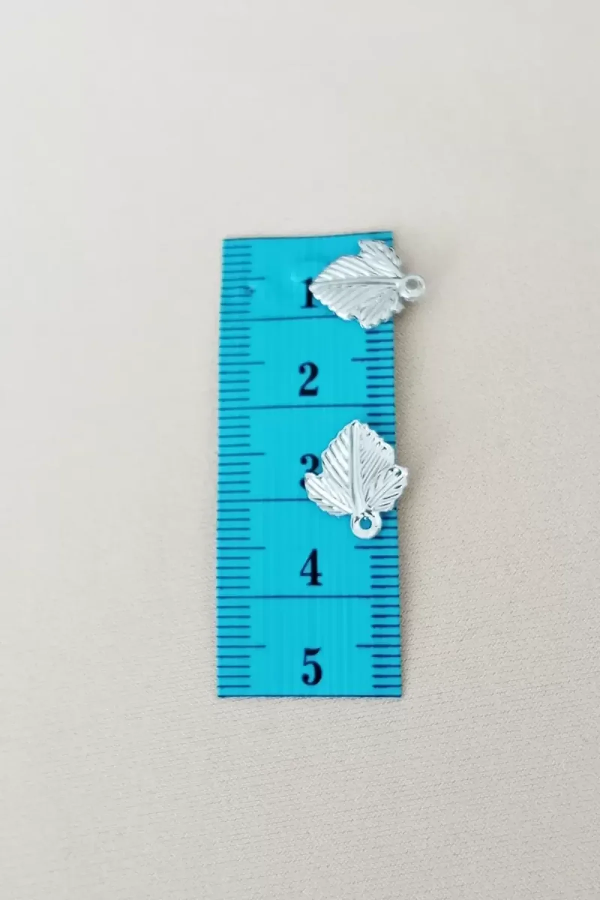 Oya Abiye Bileklik Kolye Pleksi Metalik Plastik Pul Gümüş Renk 24 gram 390 adet - BNC567 - Just Cheap Store Görsel 2