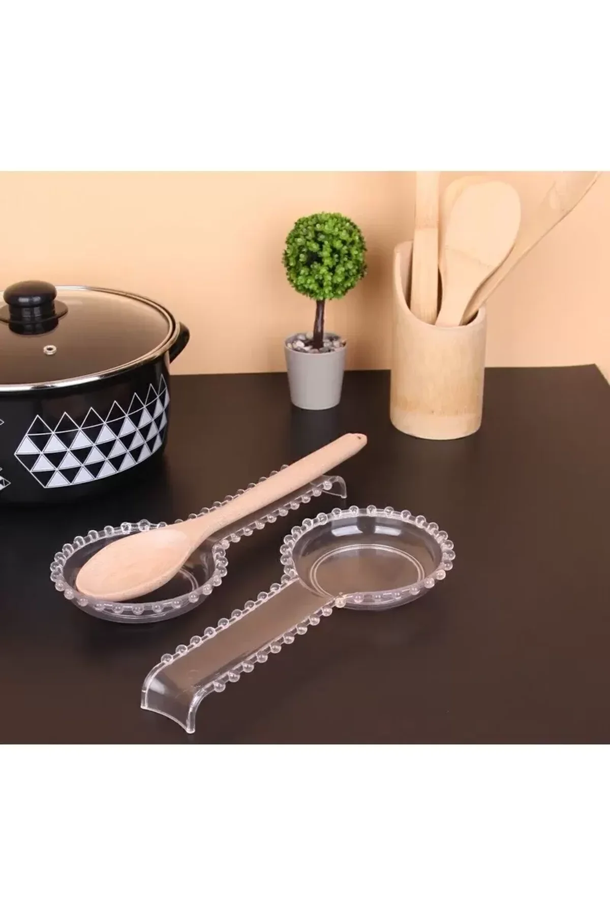 Şeffaf Plastik Boncuklu Kelepçe Kaşık Çırpıcı Altlığı 28 Cm Royaleks