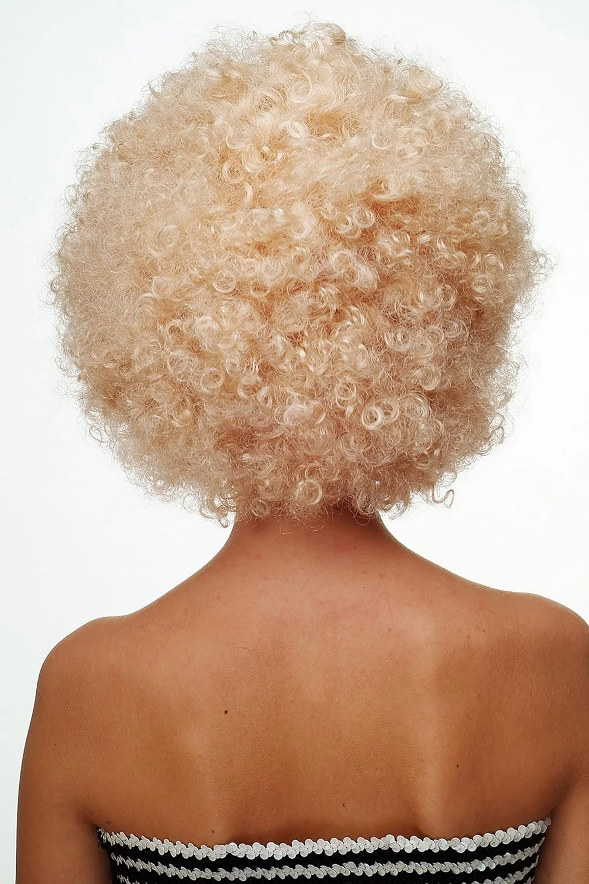 Altın Renk Kıvırcık Afro Bonus Peruk Saç Parti Peruğu Platin Gold (4741) - Just Cheap Store Görsel 4