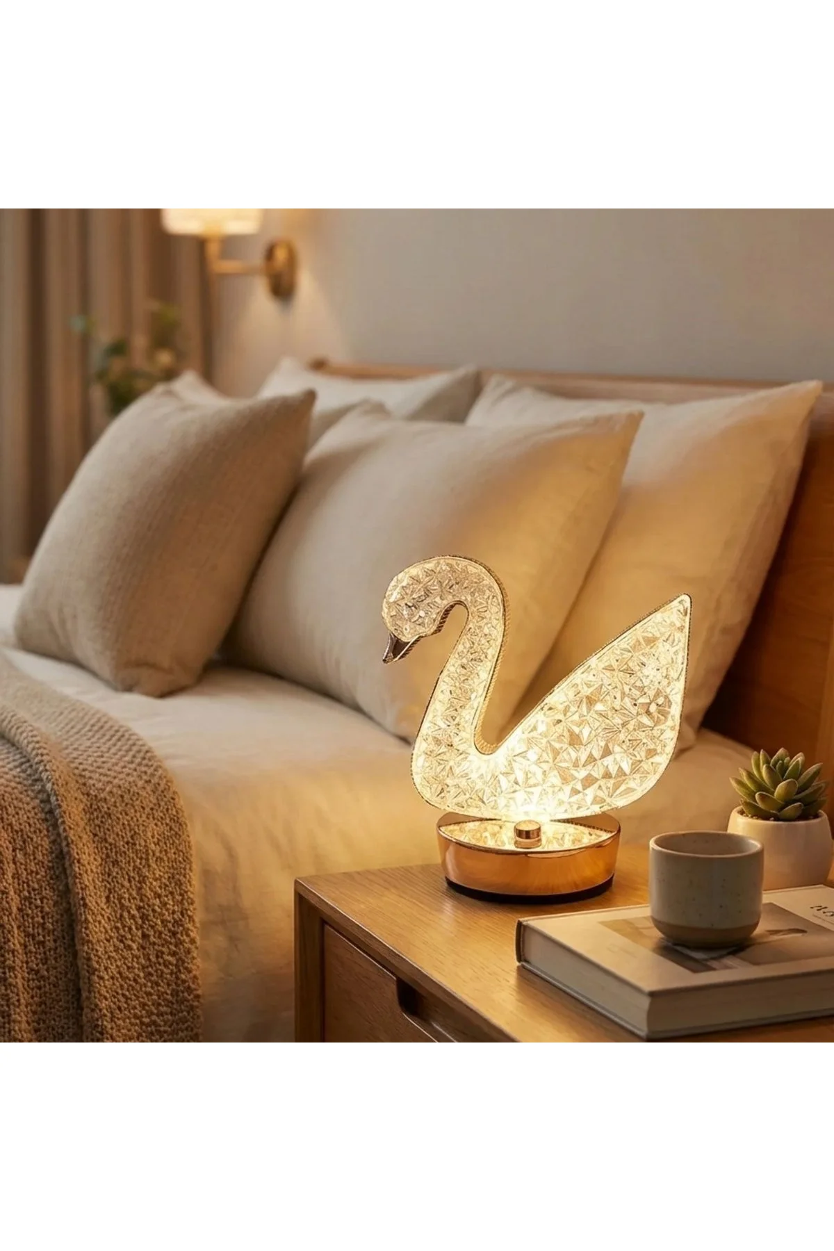 Kuğu Model Kristal LED Masa Lambası – Dokunmatik, 3 Renk Işık Modlu, Şarjlı Mini Dekoratif Gece Lamb - Just Cheap Store Görsel 2