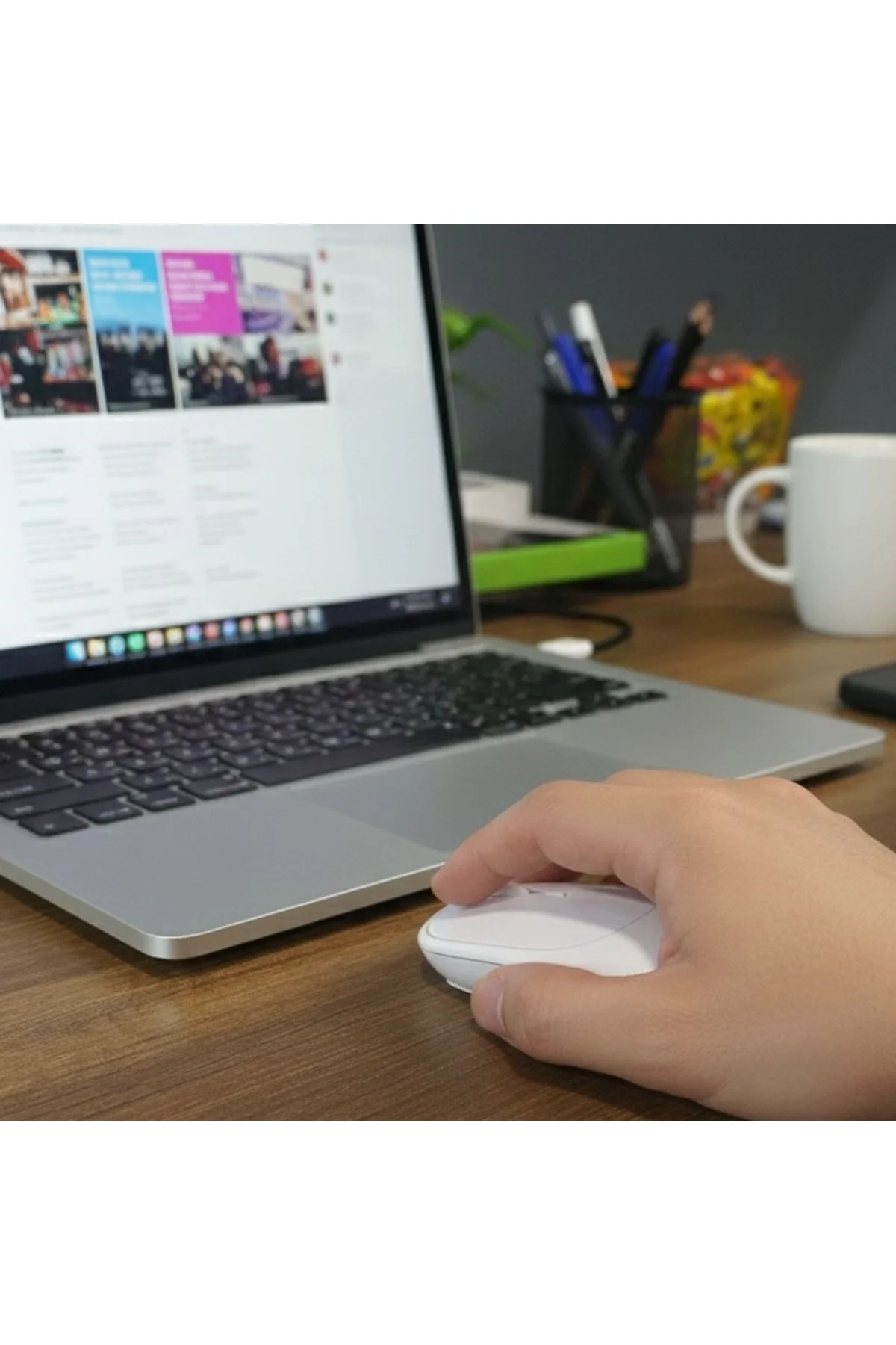 Beyaz Renkli Ergonomik Sessiz Kablosuz Mouse – USB Alıcılı, Ofis ve Oyun İçin Konforlu Bilgisayar Fa - Just Cheap Store Görsel 3