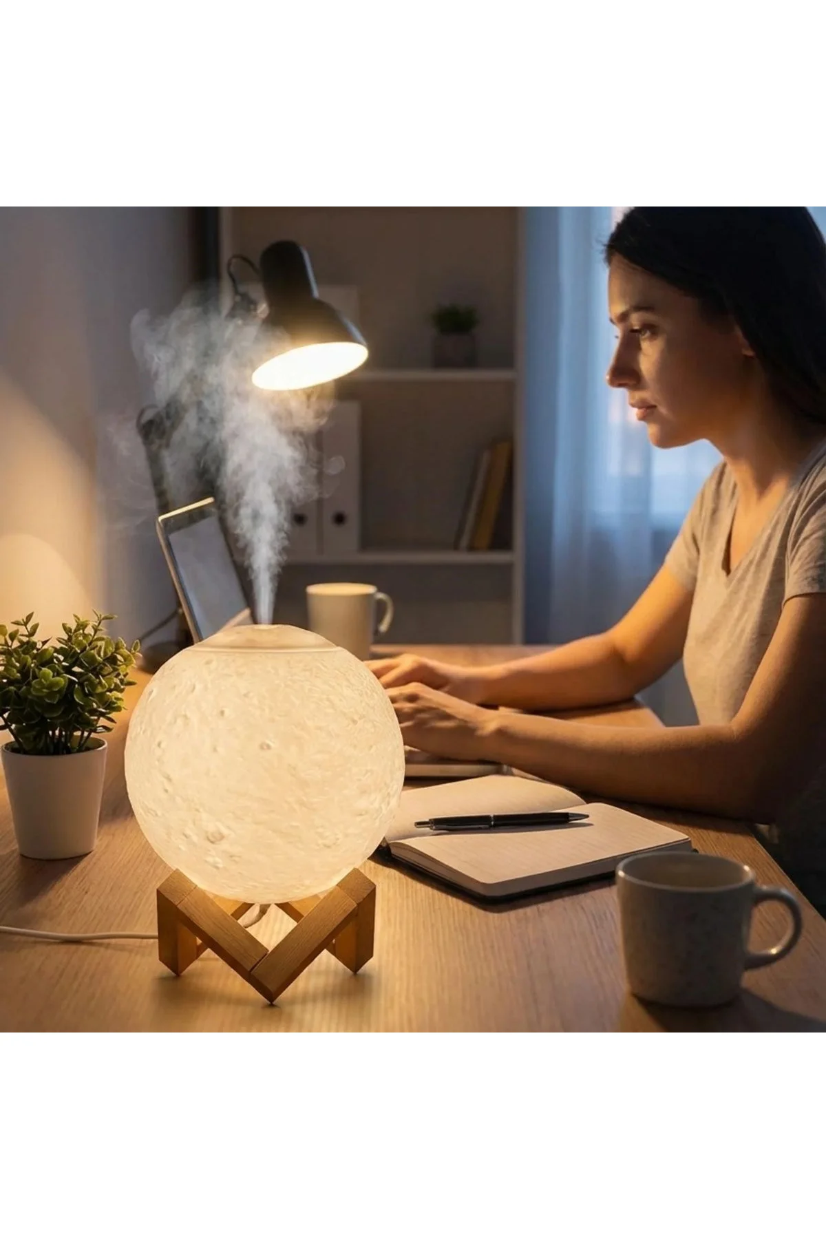 3D Ay Tasarımlı Su Yenilemeli USB Hava Nemlendiricisi – Dokunmatik, 3 Renk Işık Modlu (Gün Işığı / B - Just Cheap Store Görsel 2