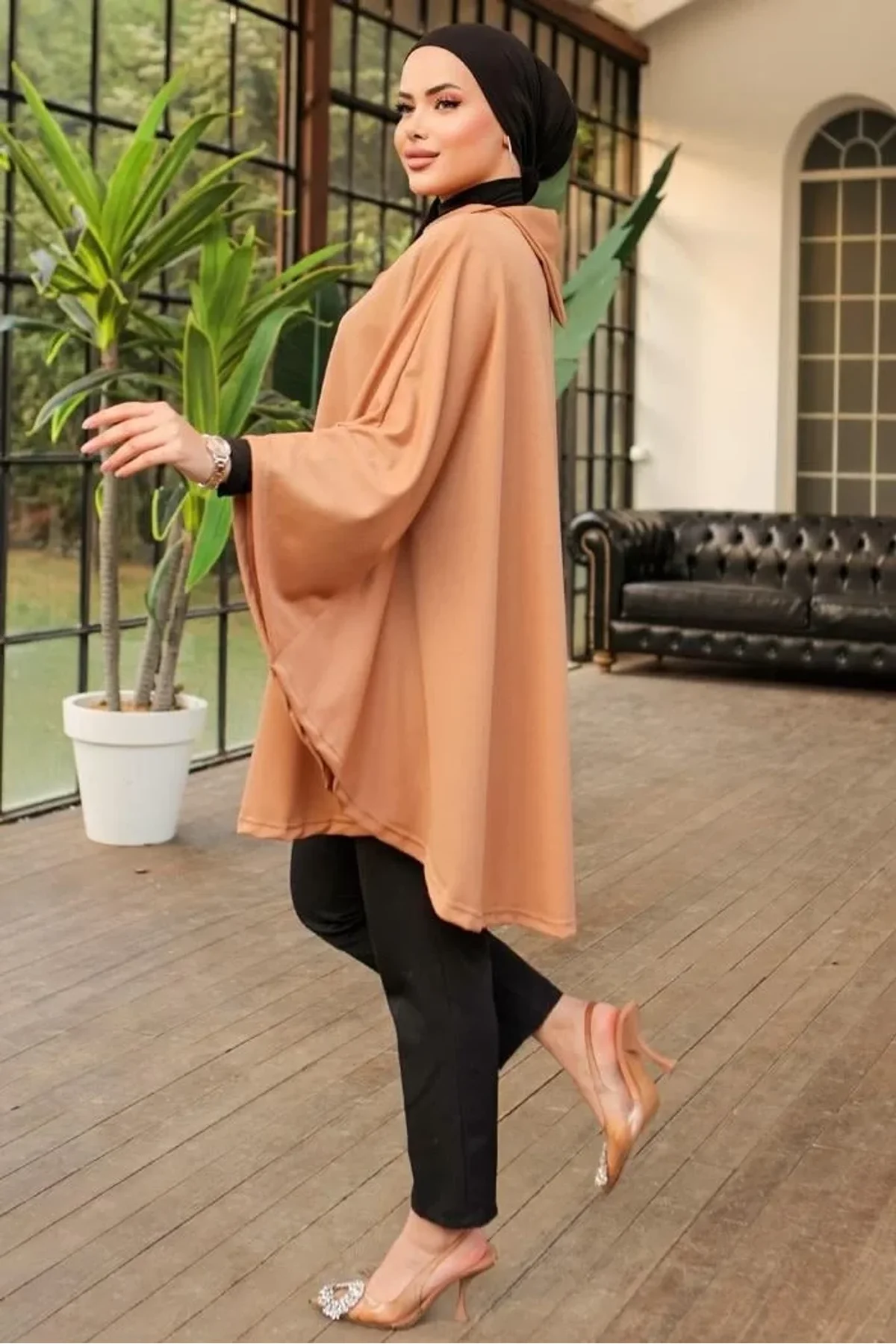Düğme Detaylı Şık Tasarımlı Bej Şal Yaka Panço - Just Cheap Store Görsel 5