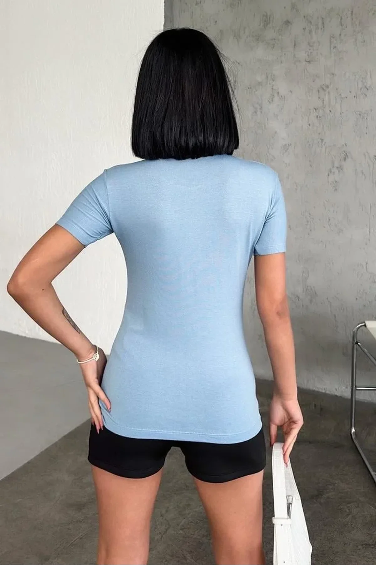 Rahat Ve Şık Kısa Kollu Bisiklet Yaka Likralı Viskon Penye Body Bebe Mavisi - Just Cheap Store Görsel 4