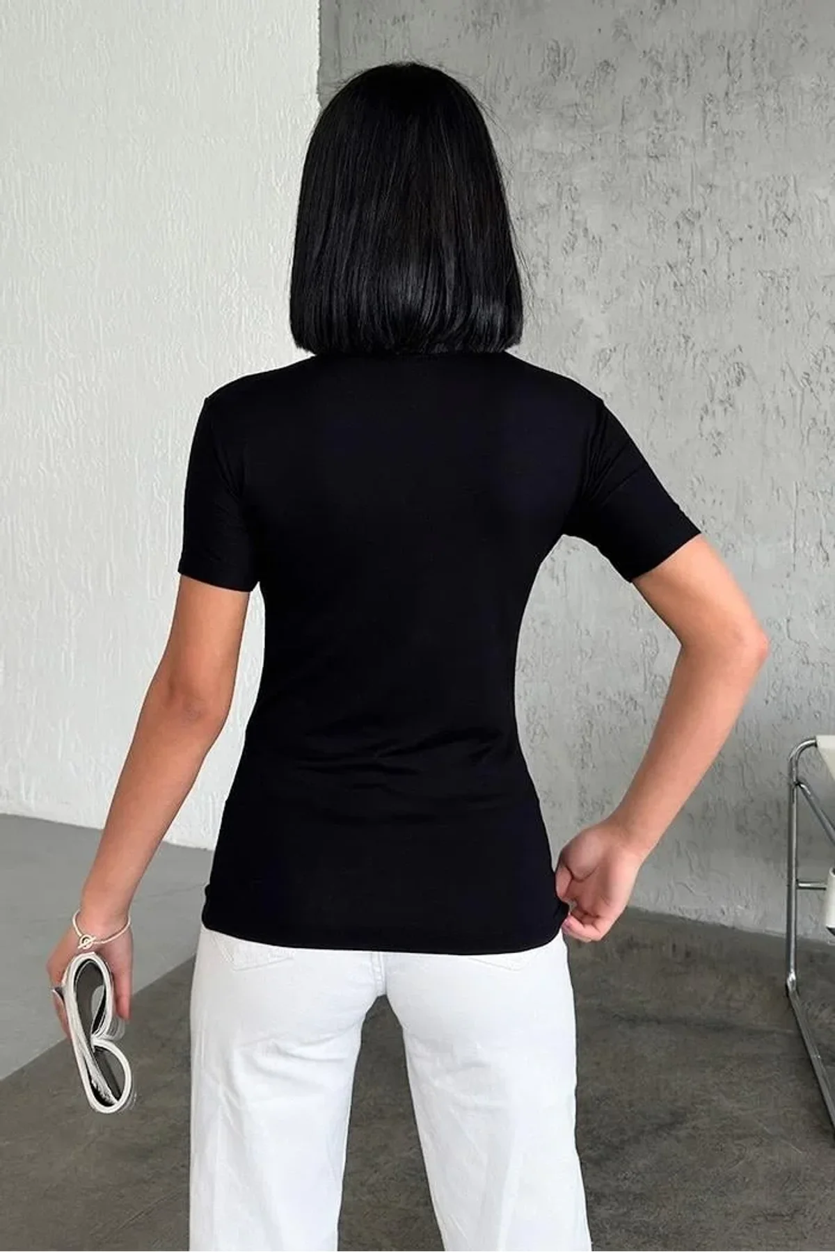 Rahat Ve Şık Kısa Kollu Bisiklet Yaka Likralı Viskon Penye Body Siyah - Just Cheap Store Görsel 4