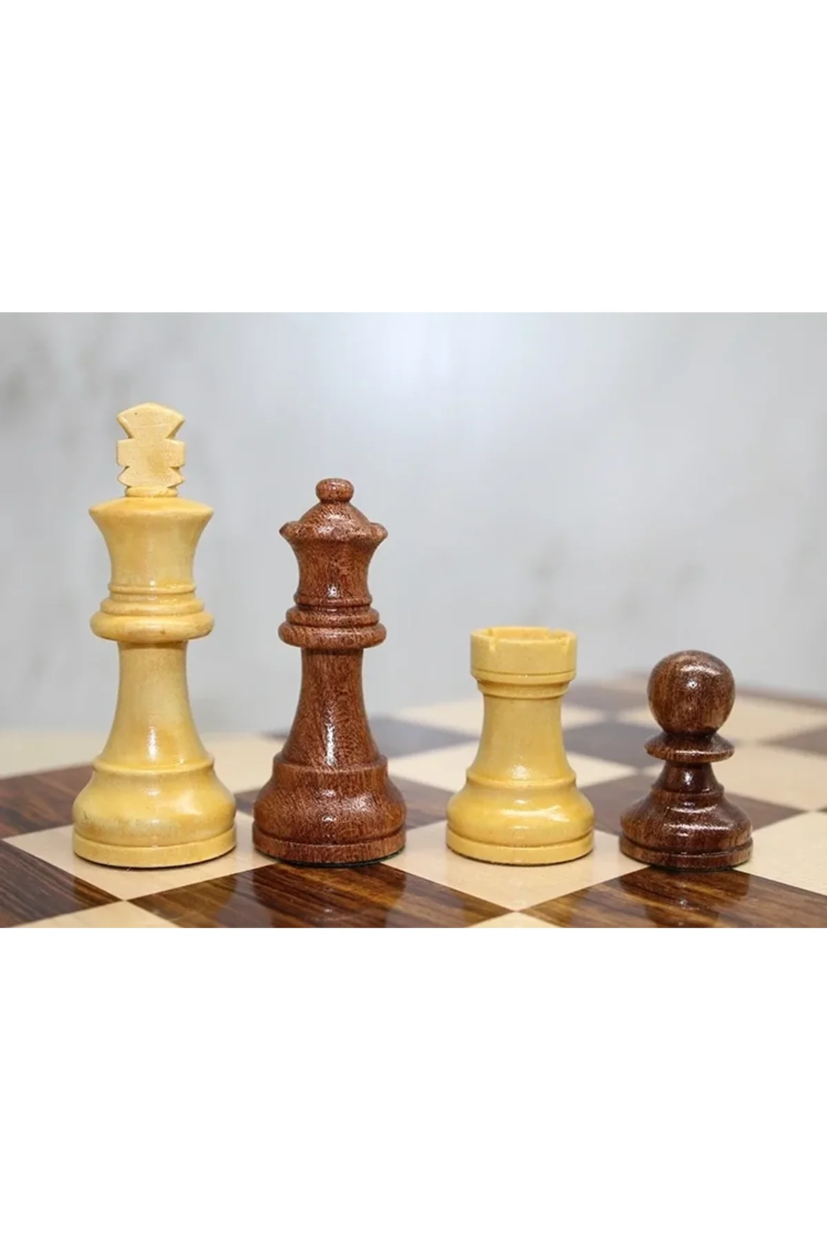 Özel Vernikli Mıknatıs Taşlı Ahşap Katlanabilir Kutulu Satranç Oyunu 25 Cm G222 - Just Cheap Store Görsel 3