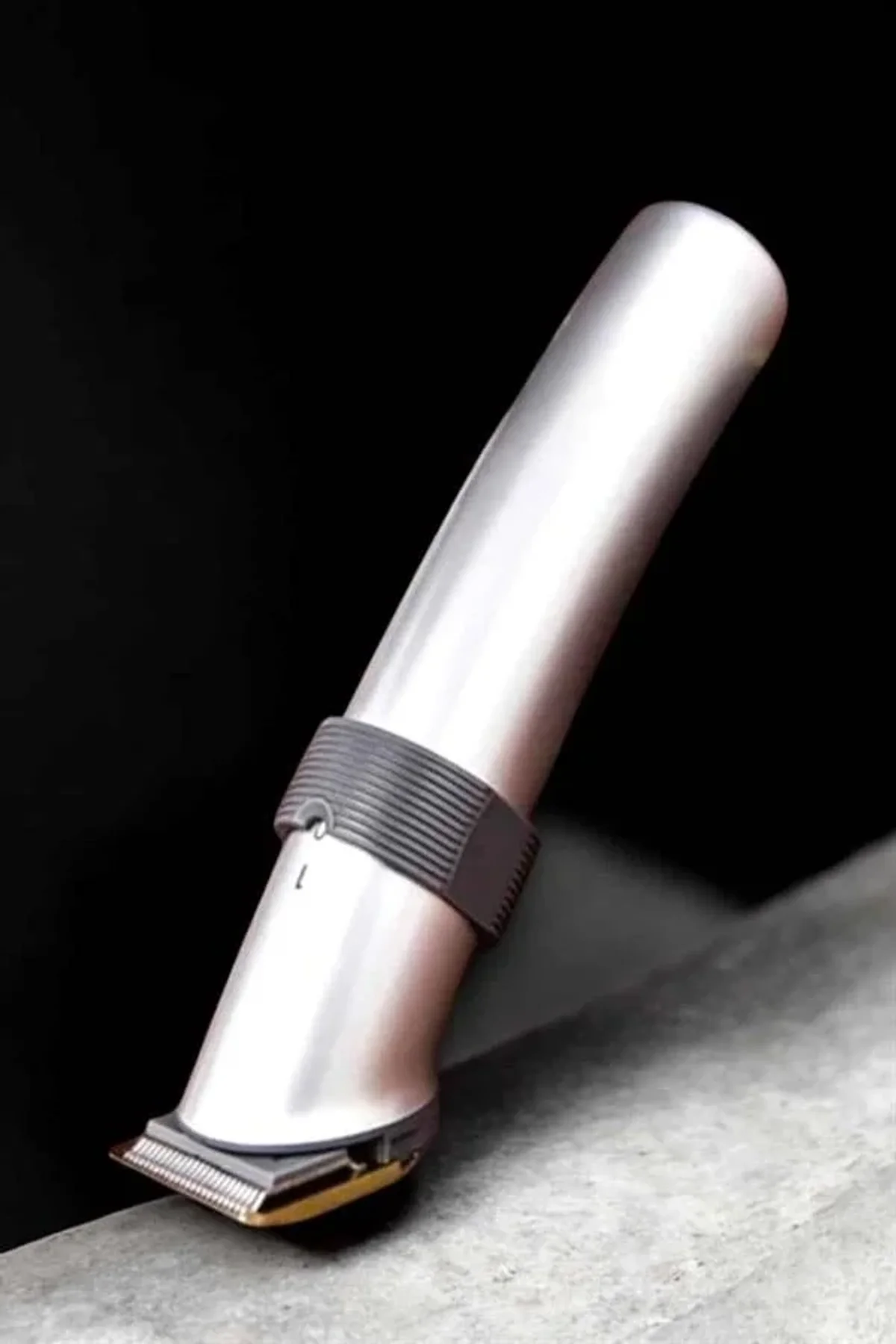 4 Taraklı Profesyonel Şarjlı Saç Ve Sakal Kesme Tıraş Makinesi Seti - Just Cheap Store Görsel 4