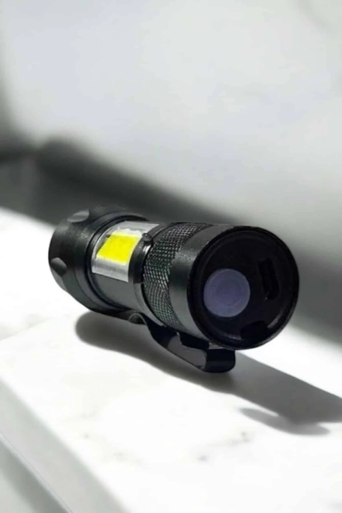 Şarjlı Metal Zoomlu El Feneri Işıldak Led Işık Taşınabilir El Lambası - Just Cheap Store Görsel 2