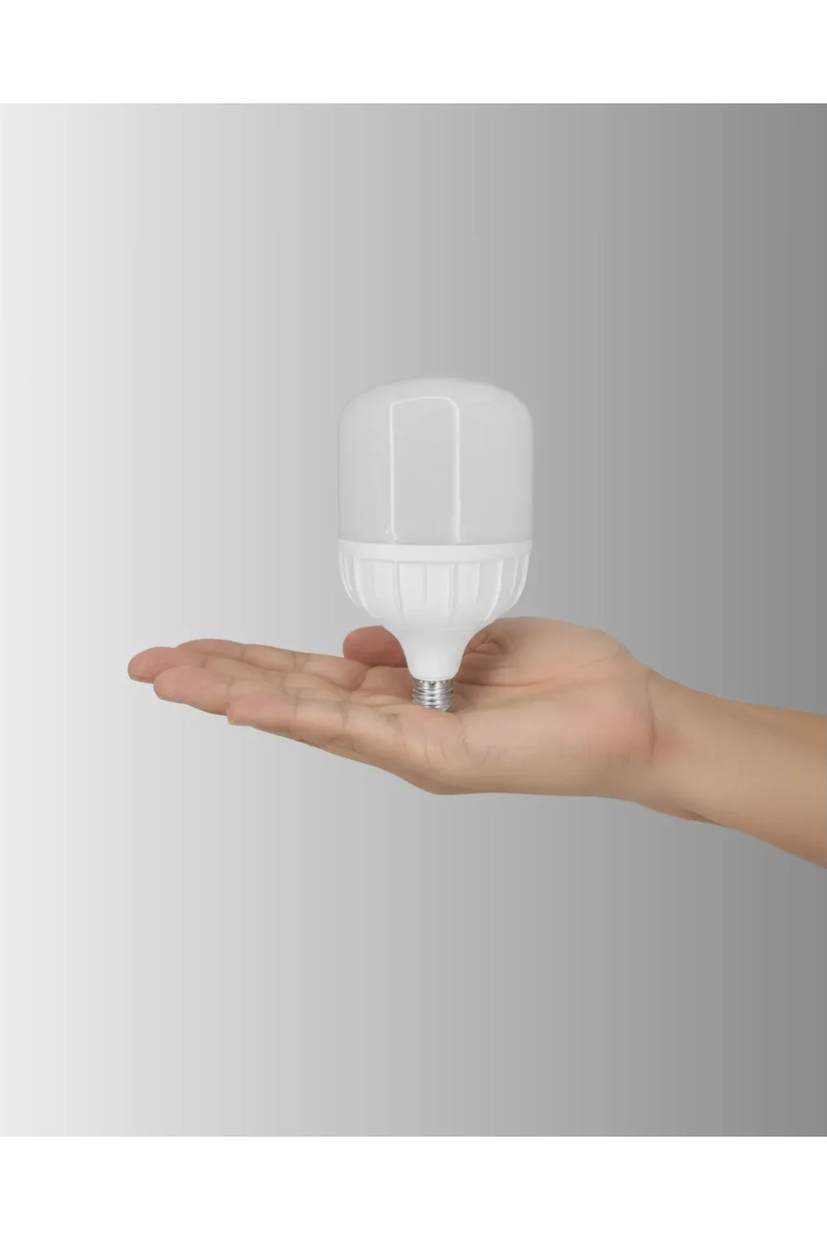 Uzun Ömürlü Şarjlı Led Ampul 30 Watt Güçlü Aydınlatma - Just Cheap Store Görsel 3