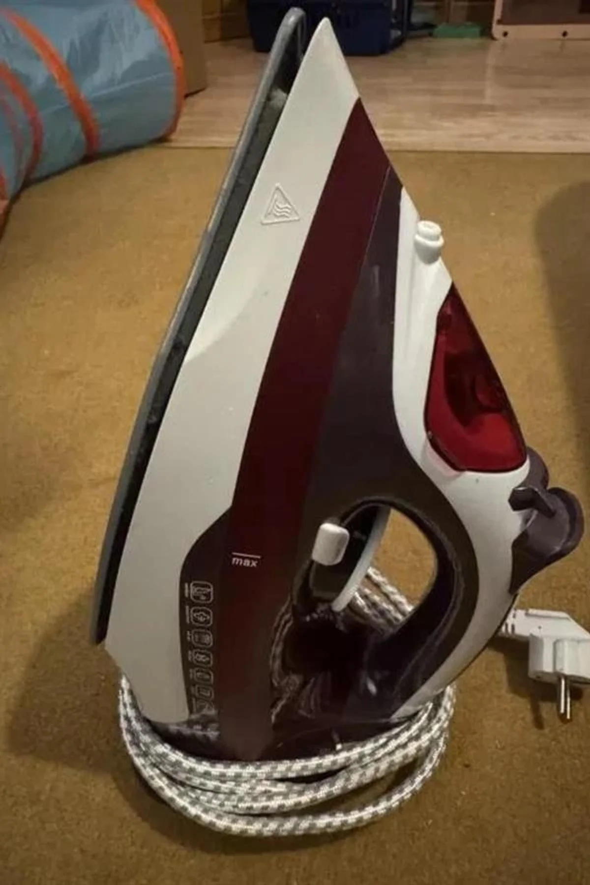 Yeni Nesil Kırmızı Buharlı Ütü 2200 Watt Seramik Tabanlı Yüksek Buhar Gücü Yeni Nesil - Just Cheap Store Görsel 3