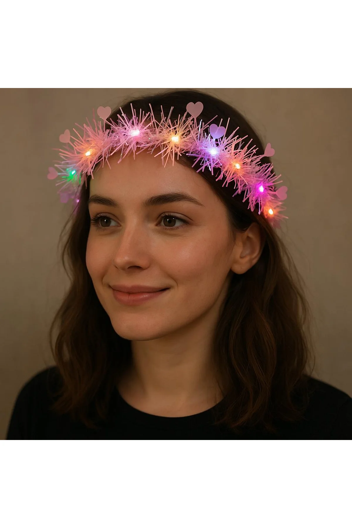 Kalp Püsküllü Gece Parıltısı 3 Modlu LED&amp;apos;li Işıklı Taç Pembe Renk (4741)