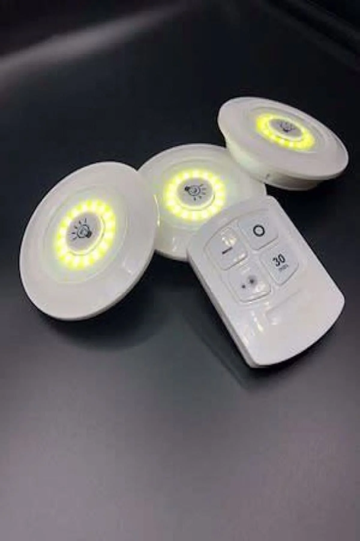 Uzaktan Kumandalı Yapışkanlı 3’lü Led Spot Lamba - rennway Görsel 3