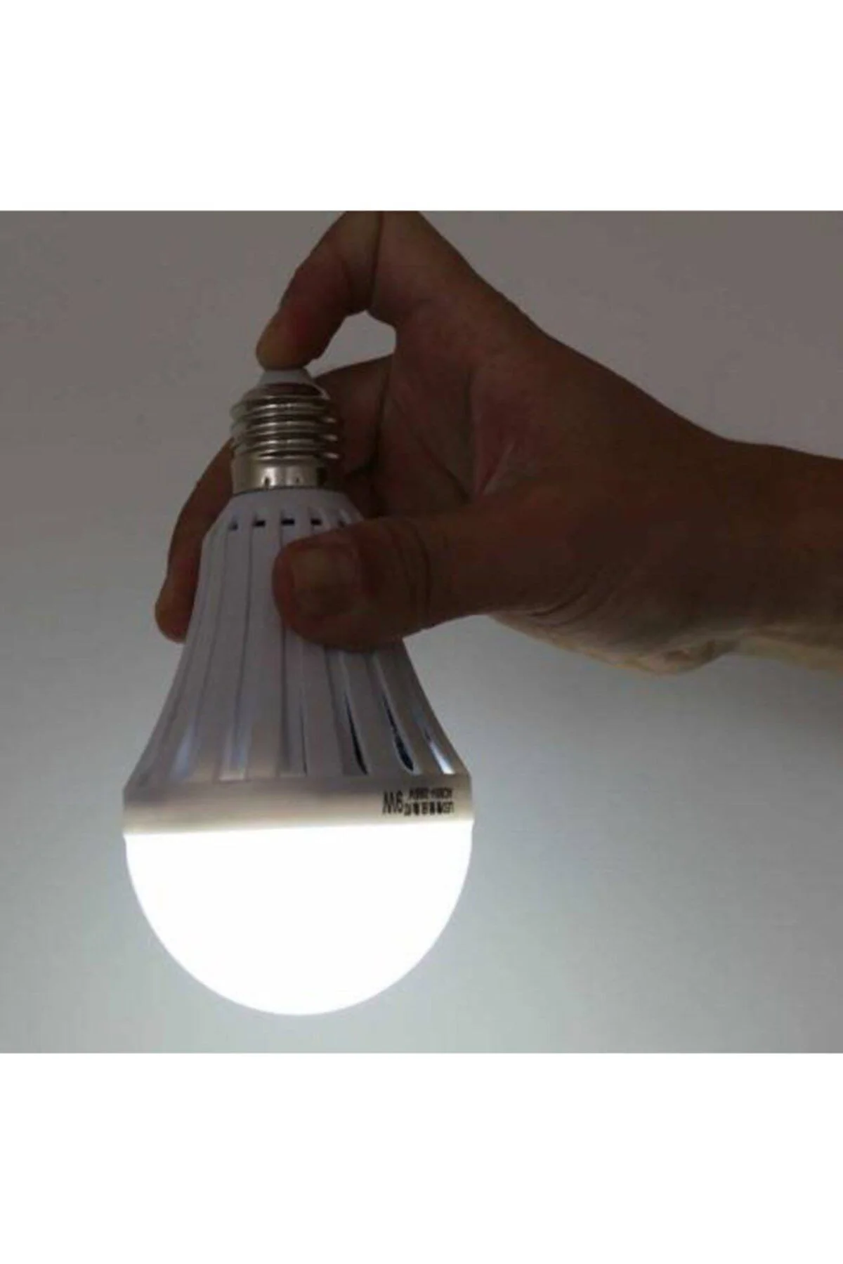 9 Watt Sarjlı Led Ampul E27 Model Beyaz Renk - PEKSHOP Görsel 3