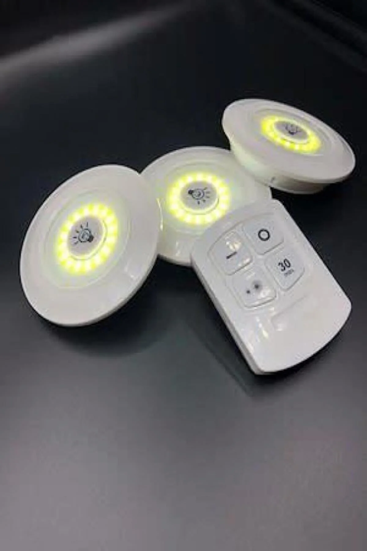 3lü Uzaktan Kumandalı Yapışkanlı Kablosuz Led Spot Lambalar - pazariz Görsel 3