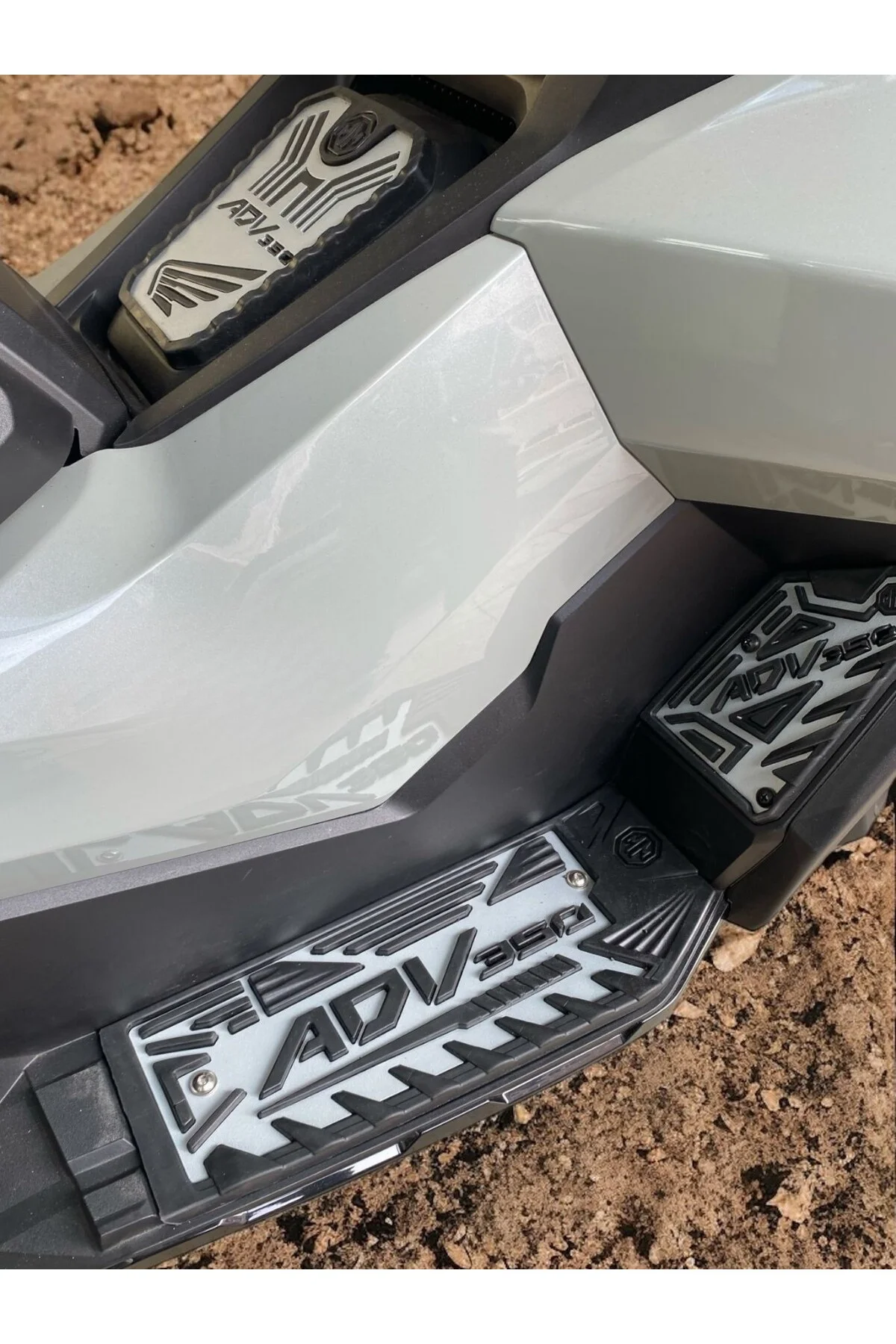 Honda Adv 350 5'li Basamak Seti - modimot Görsel 3