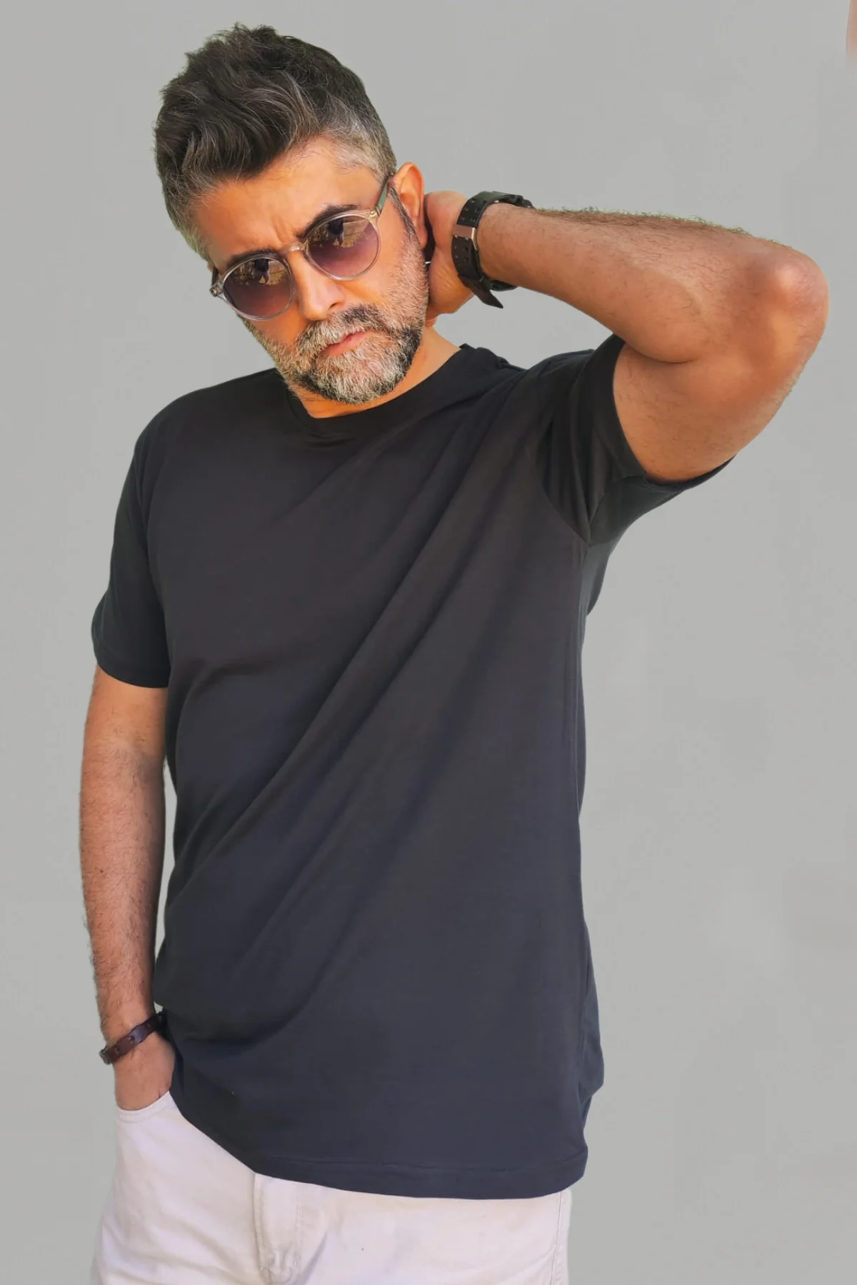 Erkek Siyah Slim Fit Bisiklet Yaka Pamuk Elastan Basic Tişört - Vien&Karl Görsel 3