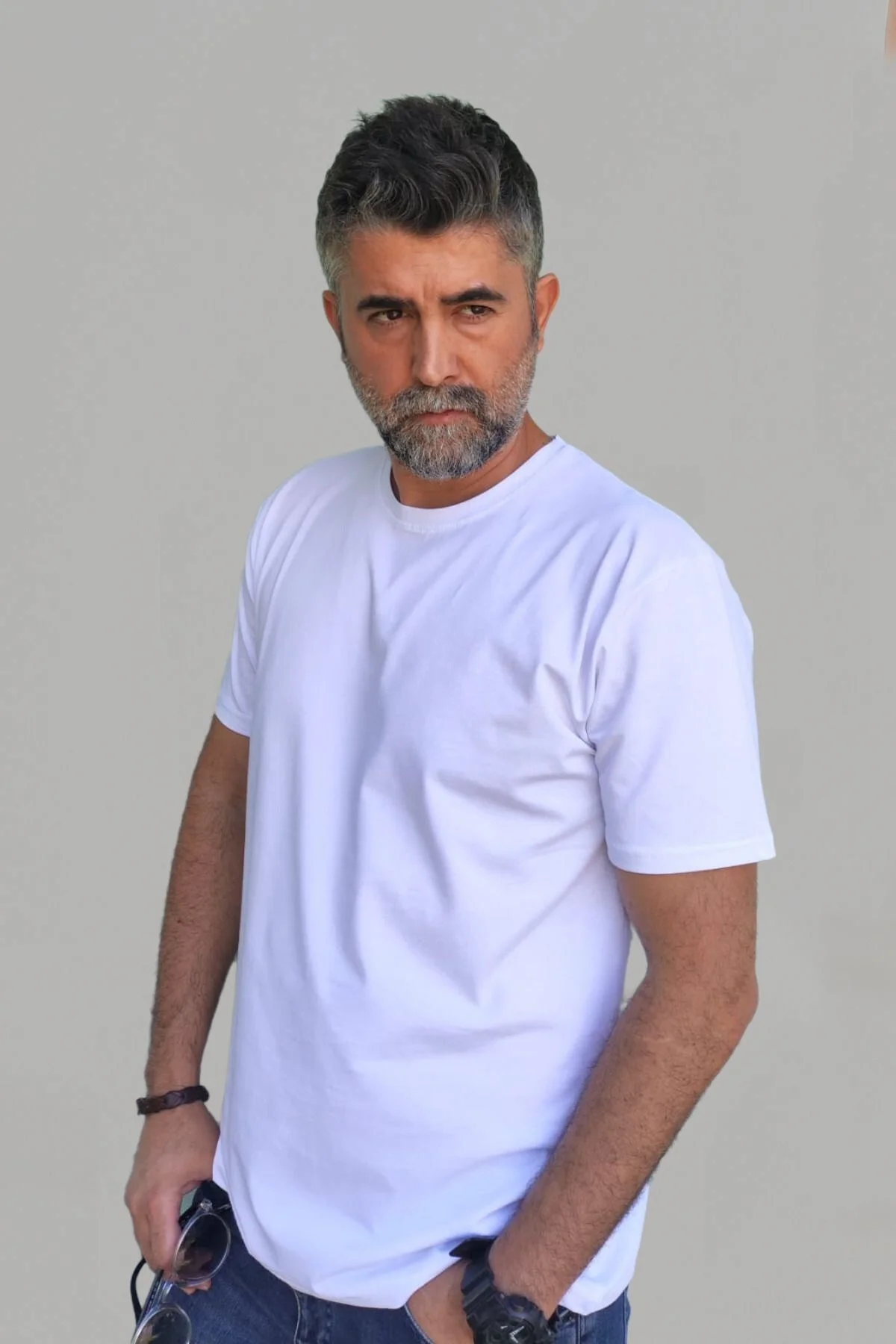 Erkek Beyaz-siyah-laci-petrol Mavi Slim Fit Bisiklet Yaka Pamuk Elastan 4'lü Basic Tişört - Vien&Karl Görsel 3