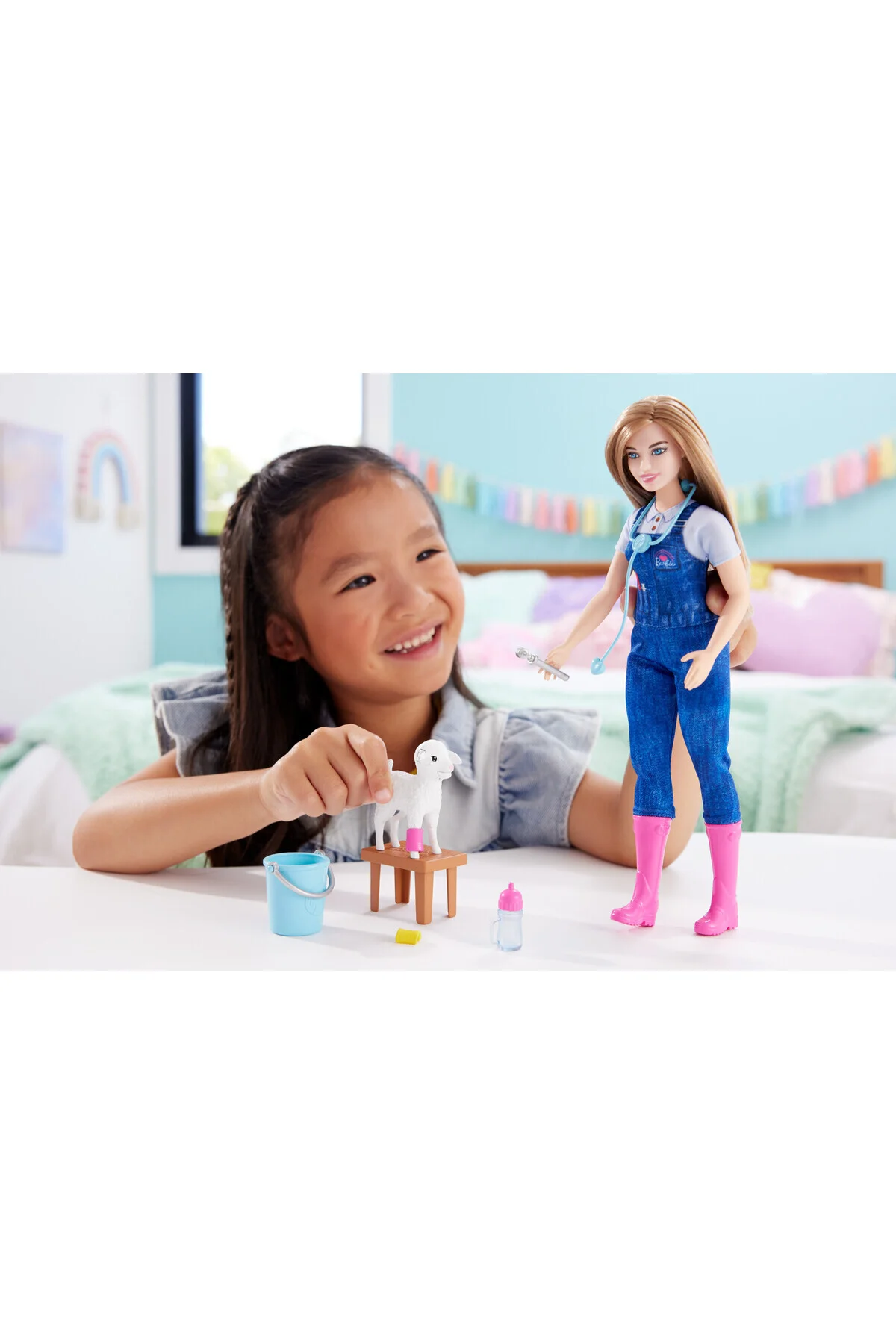 Barbie® Çiftlik Veterineri, 65. Yıl Dönümü Kariyer Koleksiyonu, Veteriner bebek 10 aksesuar HRG42 - mattel Görsel 3