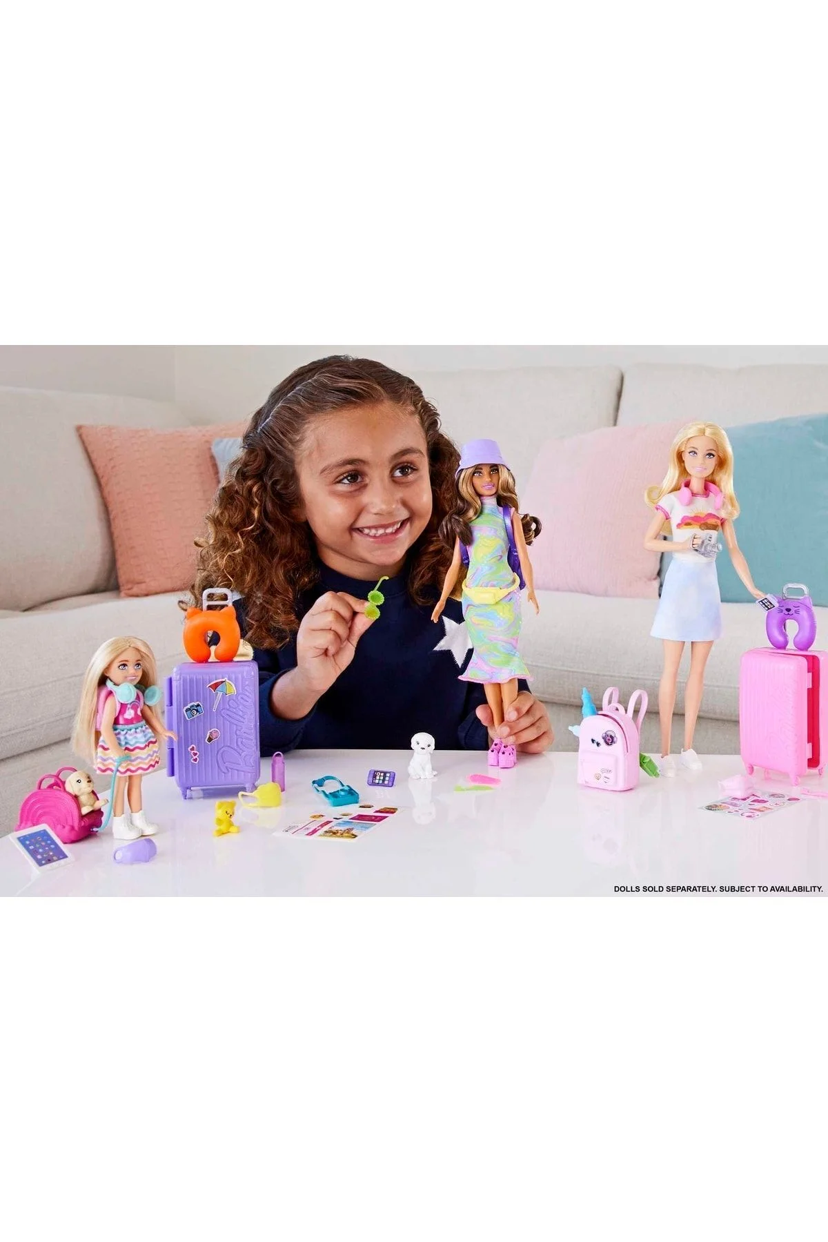 Seyahatte Chelsea™ Bebek ve Aksesuarları, yavru köpeğiyle seyahat seti HJY17 - Barbie Görsel 2