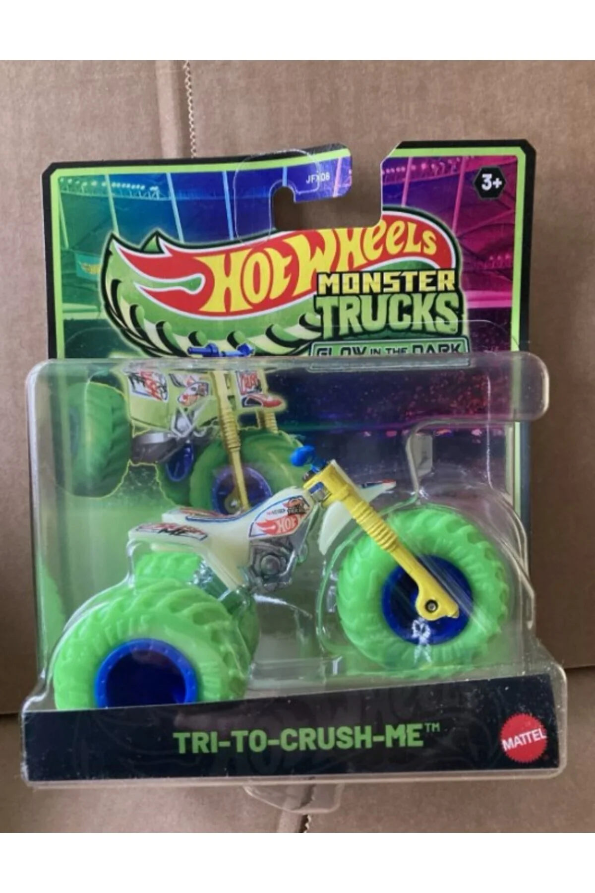 MONSTER TRUCKS -Tri-To-Crush-Me - Glow In The Dark - New Card-JCG68